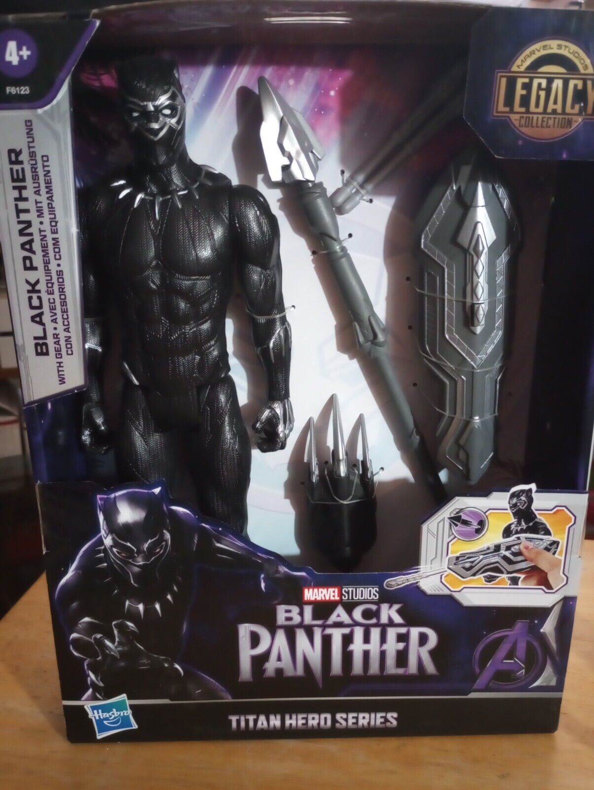 Marvel Studios Black Panther Titan Hero Series 12\