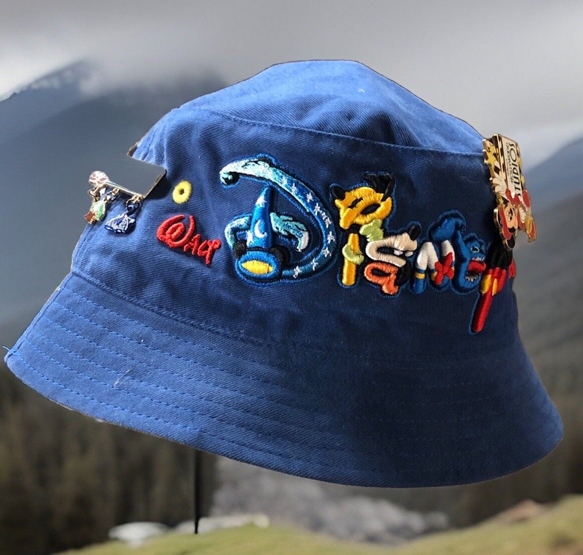 Vintage Walt Disney World Youth Embroidered 3D Bucket Hat Blue PLUS 3 WDW PINS