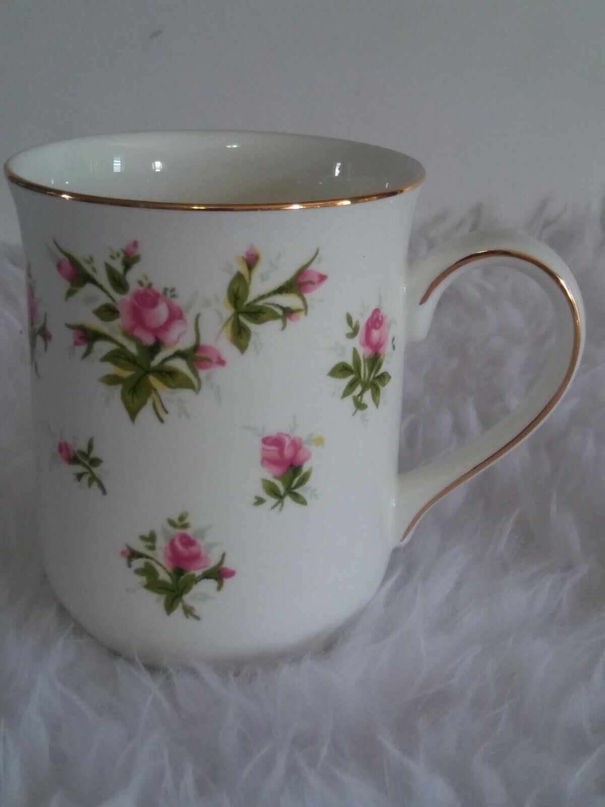 Royal Canterbury Pink Roses Green Leaves Gold Tone Trim Coffee Mug \\  Tea Cup 4\