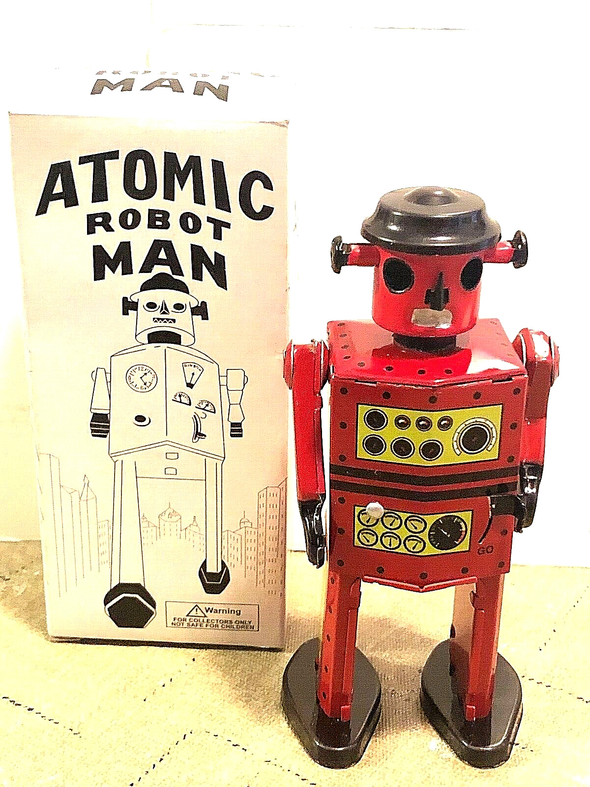 Atomic  Red Robot Man wind-up Tin Collector\'s