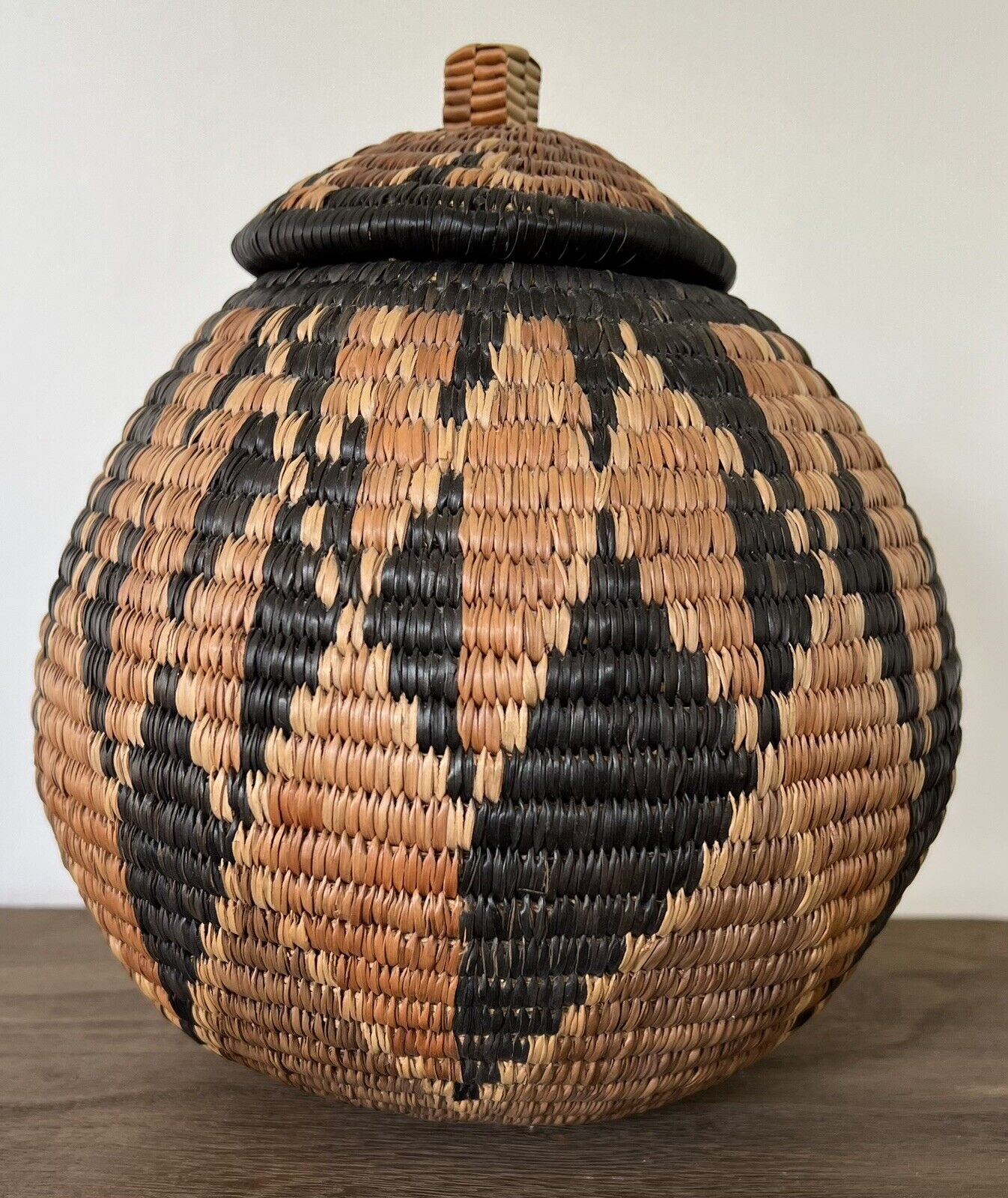 Zulu African Handmade Woven Beer Basket Lid Bulb Shape