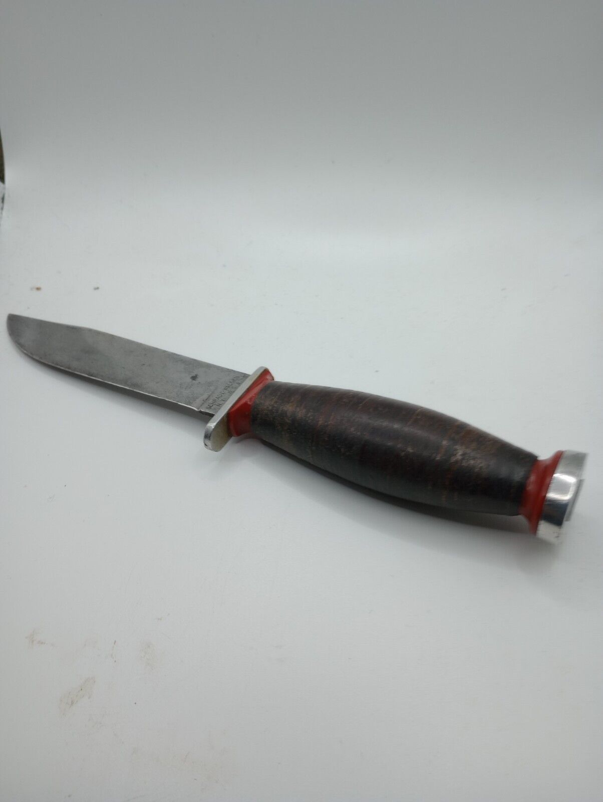 VINTAGE SCHRADE-WALDEN H-15 KNIFE LEATHER HANDLE GOOD CONDITION, NO SHEATH