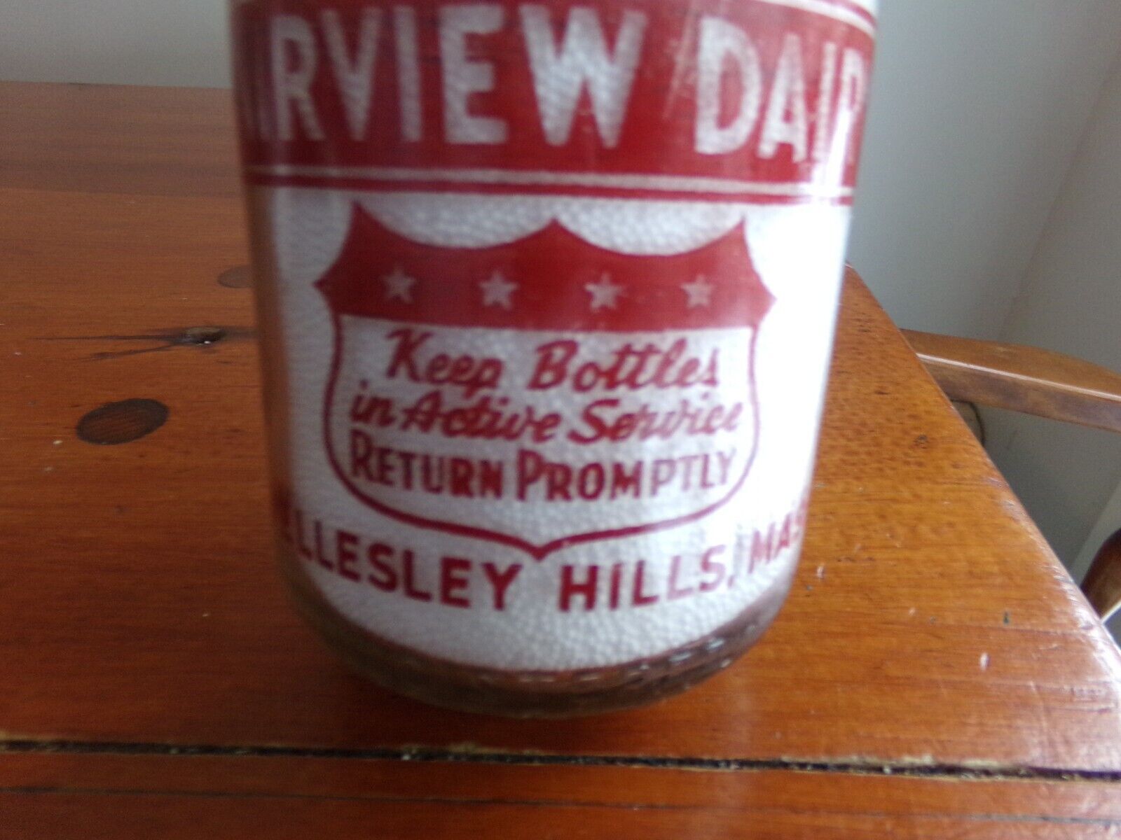 TRPQ Fairview Dairy Milk Bottle Wellesley Hills Ma. Mass Considered War Time?