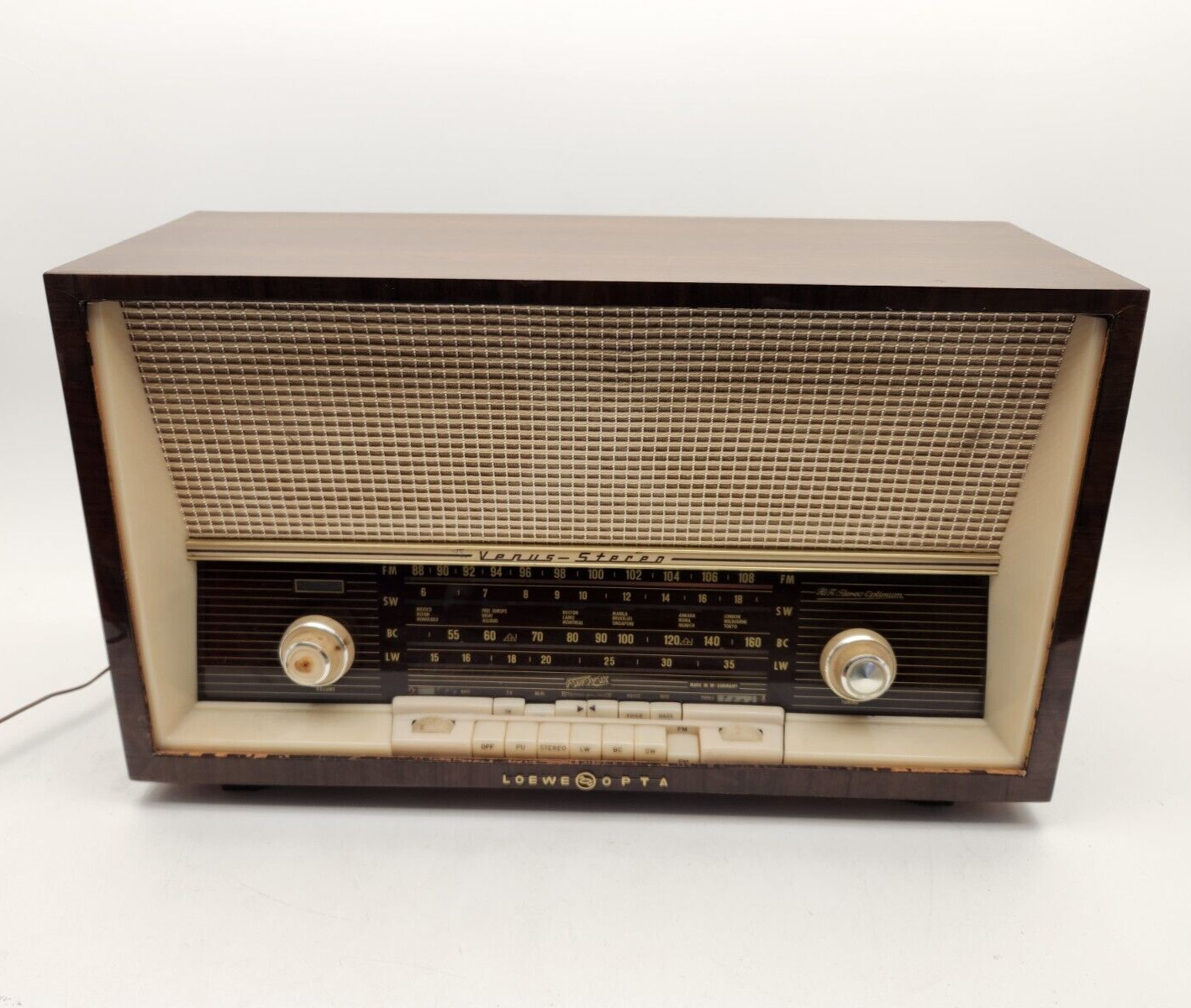 Loewe Opta Venus Hifi Stereo Tabletop Radio Germany 06770W wood case