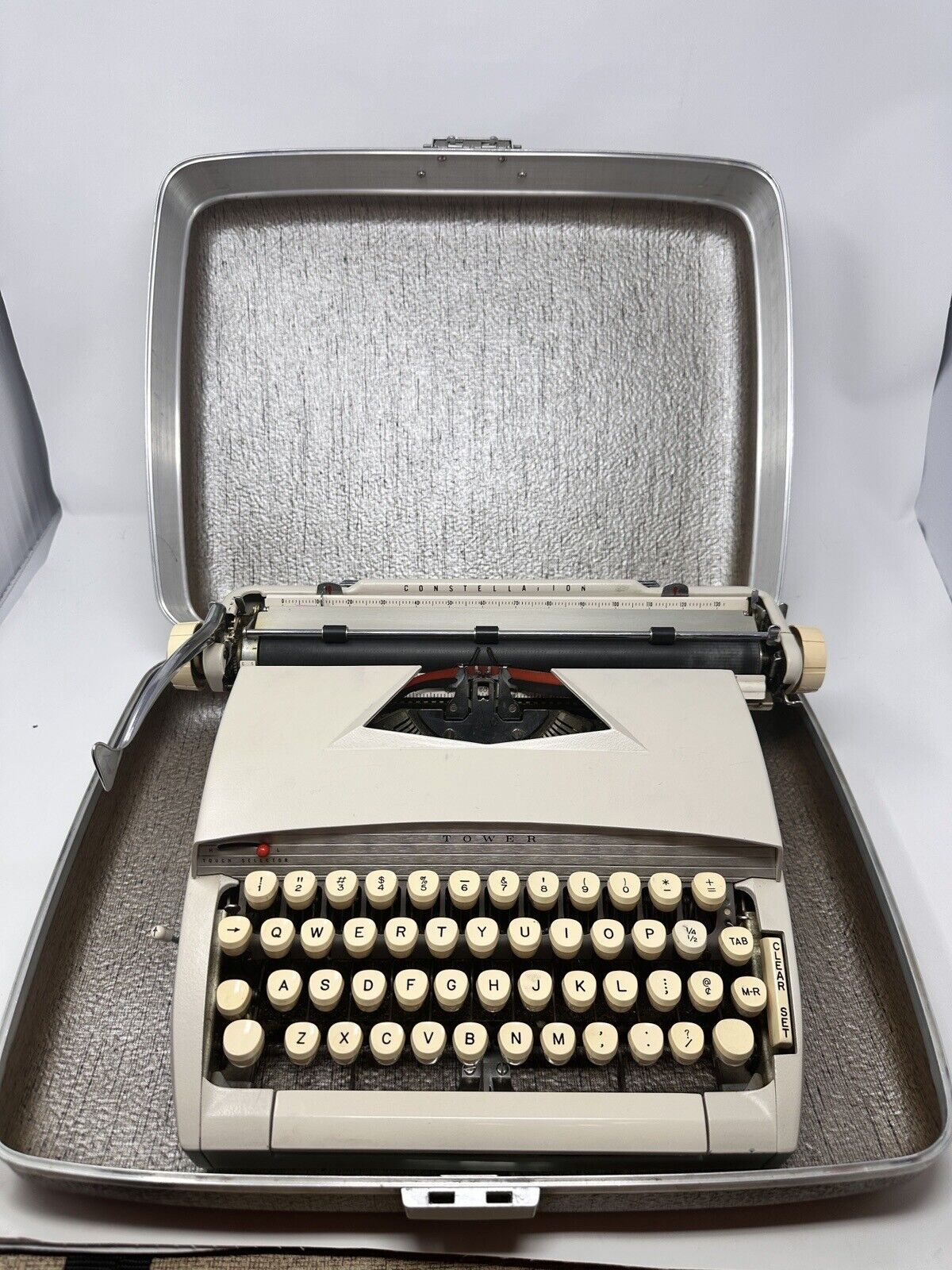 Vintage 1960s Sears Tower Citation 88 Portable Manual Typewriter & Case 871.1430