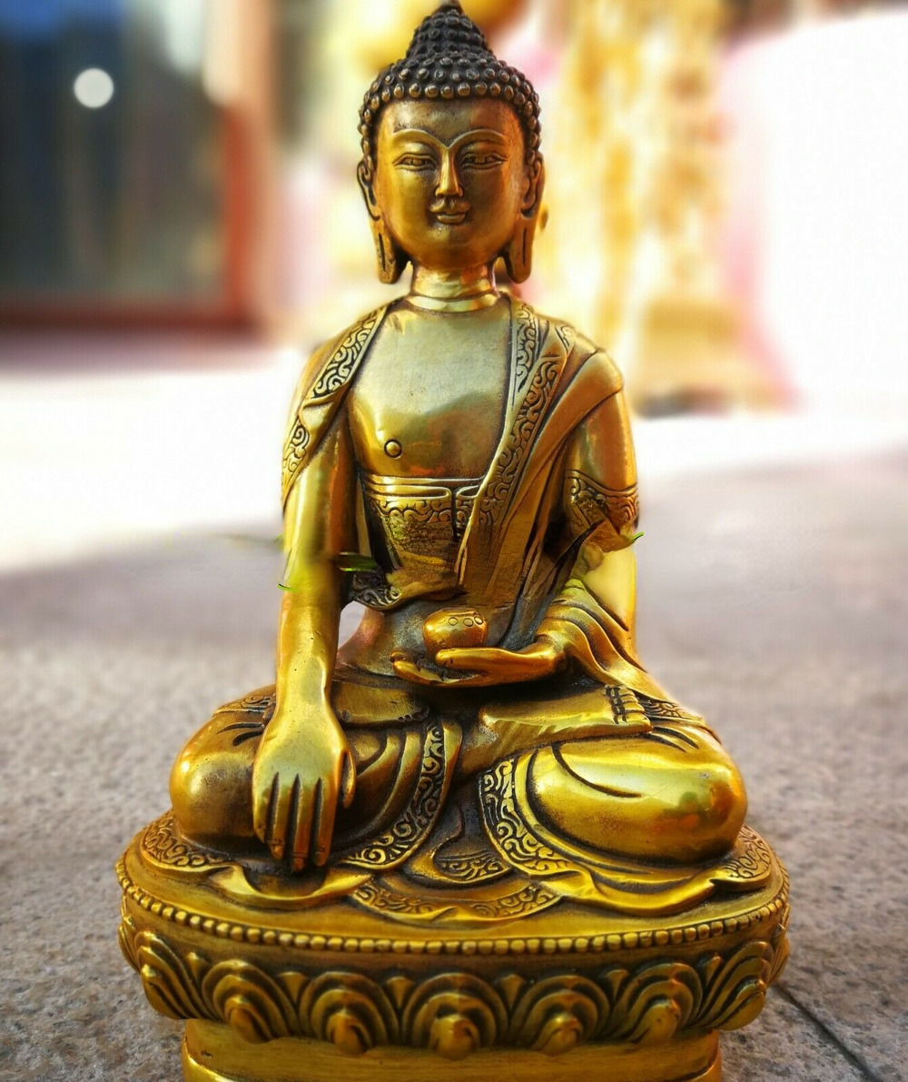 Shakyamuni Bhagavan Antique Golden Bronze Buddha Statue Handcarved