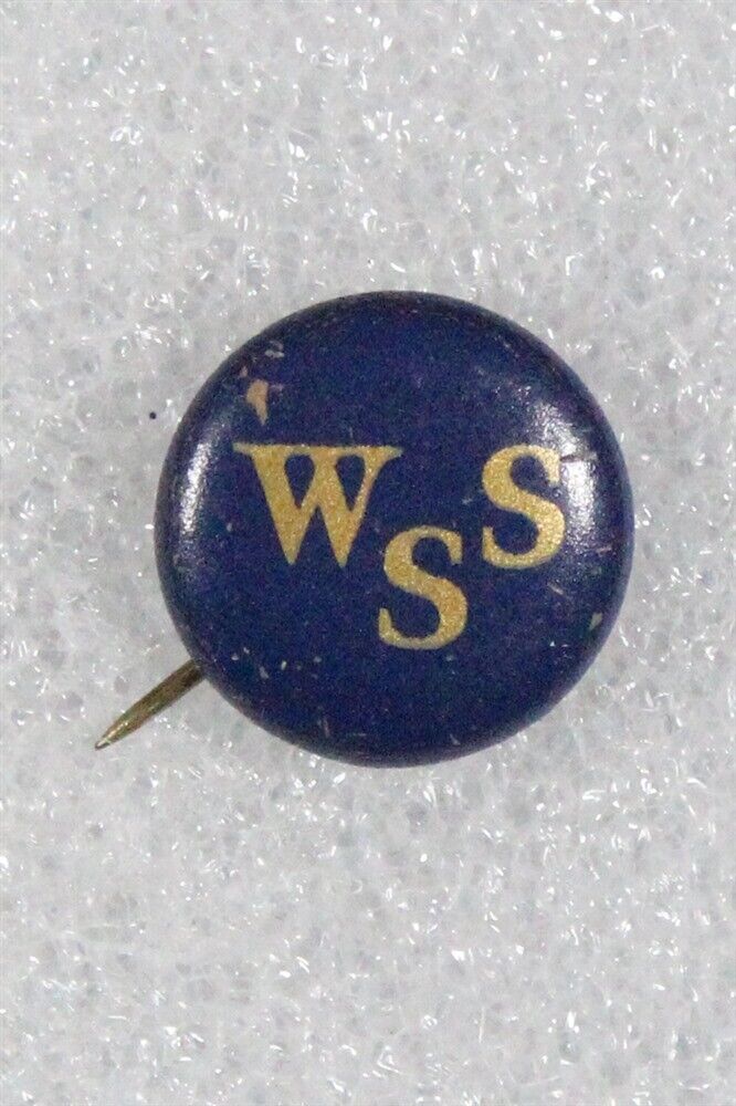WWI Home Front - War Saving Service button (letters 0nly) pin 2770