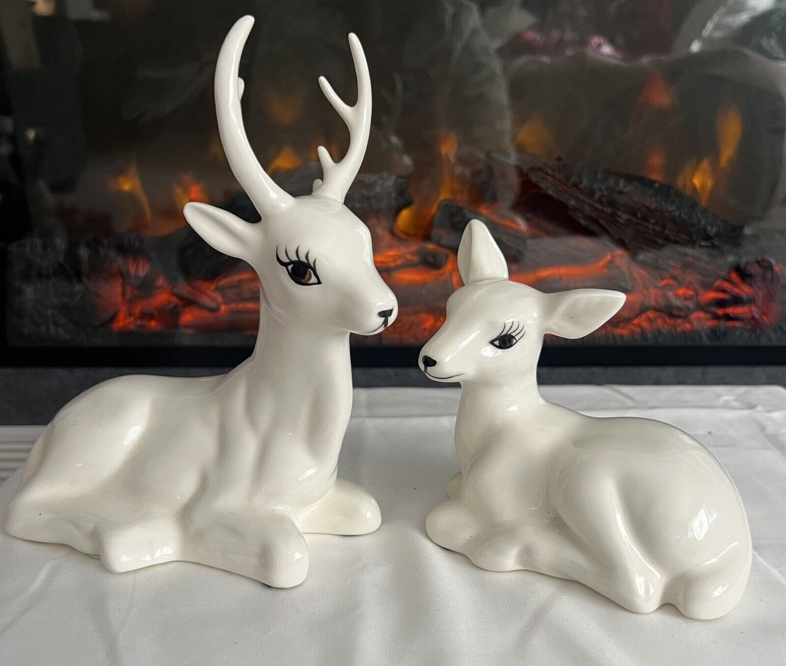 VTG White Ceramic Deer HOLIDAY DECOR Doe&Buck Figurine Sitting Woodland Creature