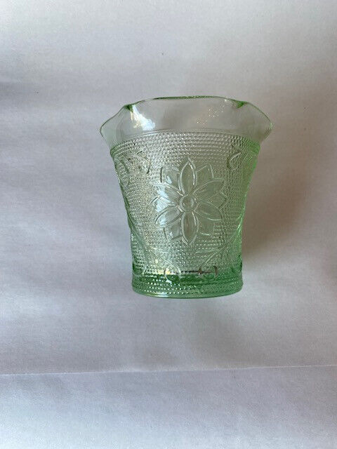 Vintage Tiara Glass Chantilly Green Votive Candle Holder*BNT391*