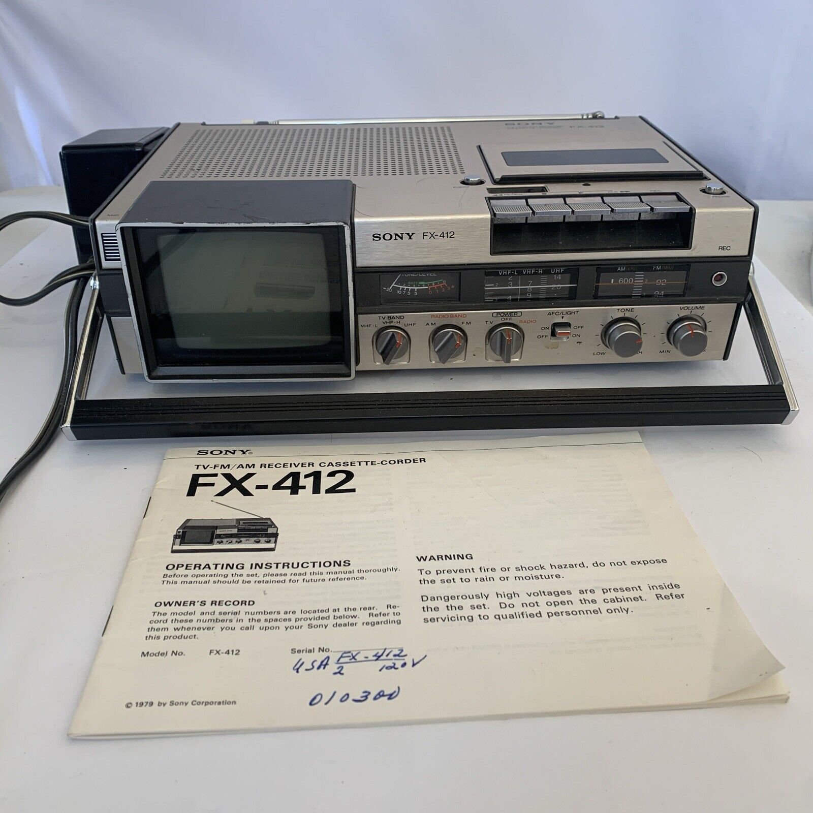 Vintage 1979 Sony FX-412 Portable TV AM/FM Radio Cassette Player