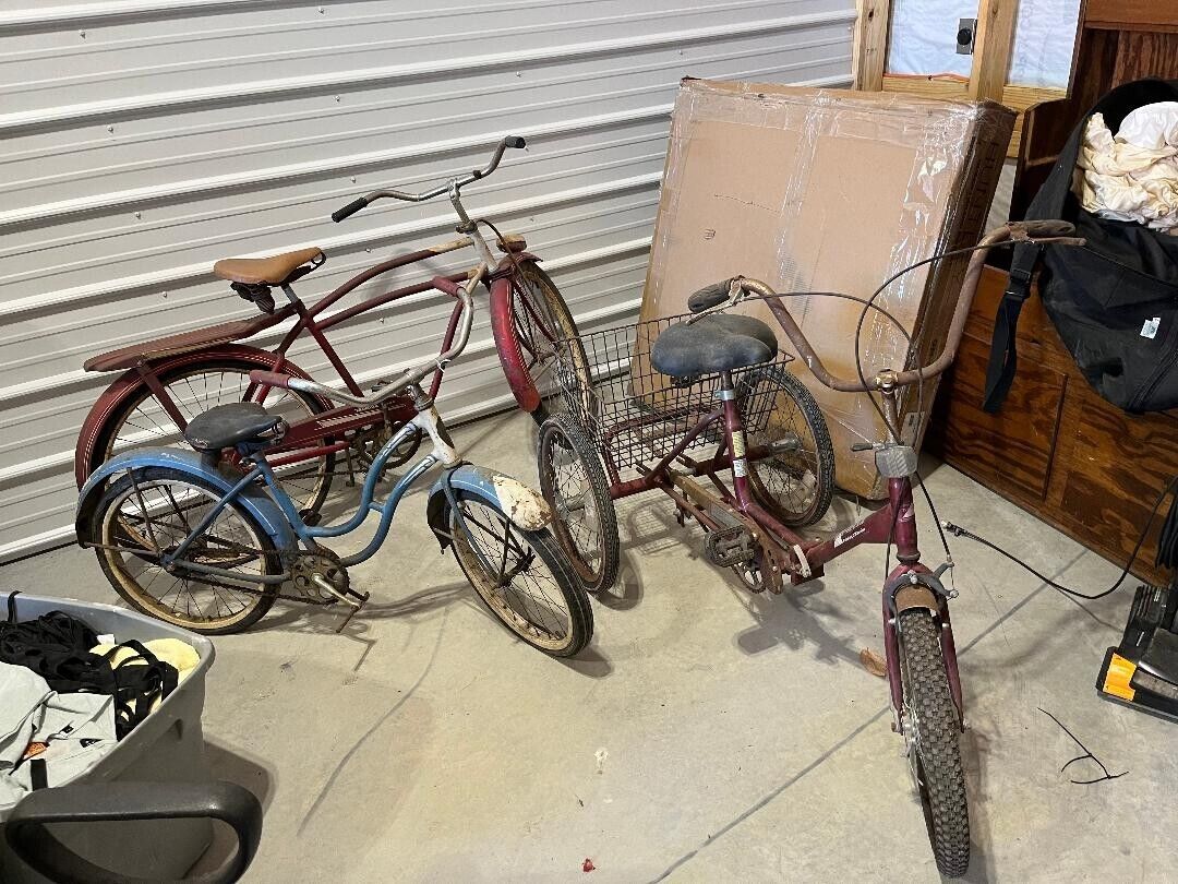 Lot (4) antique BIKES, WESTERN FLYER , SCHWInn, Three wheeler, bluegrass 70s,