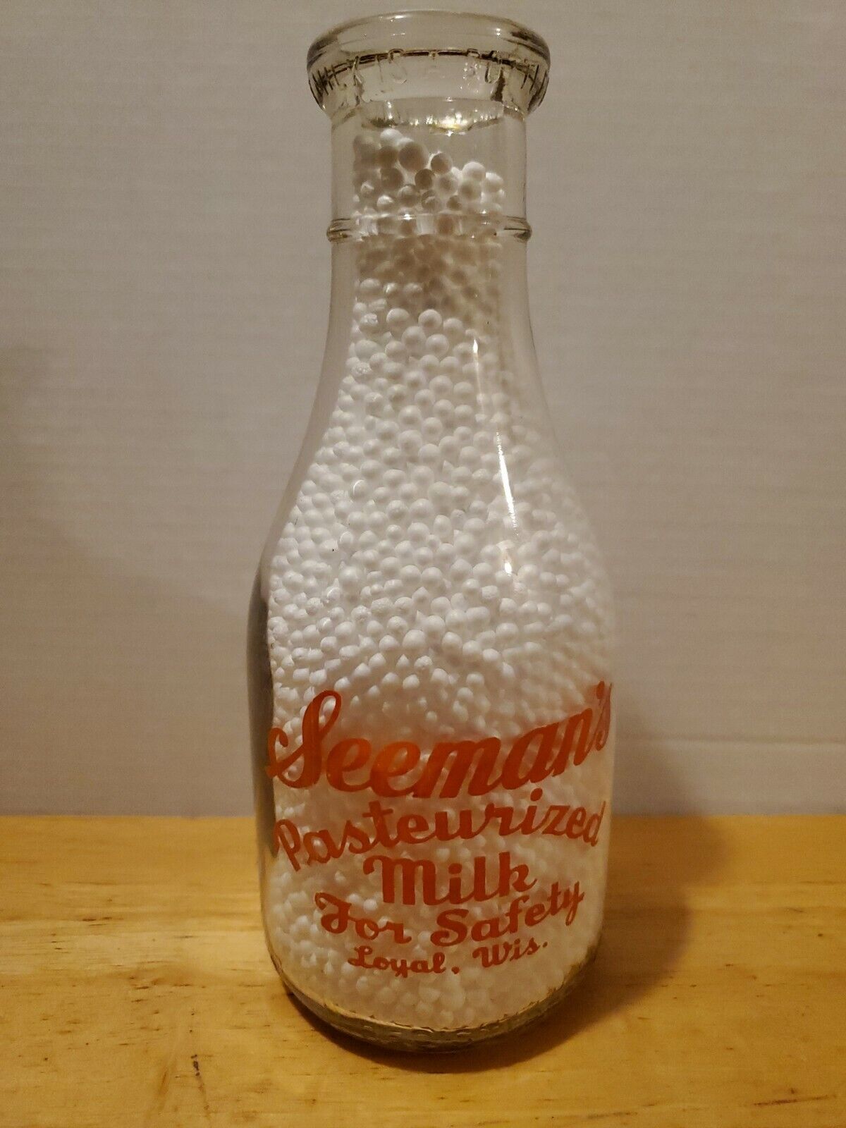 RARE HTF TRPQ 1946 ERROR MISPRINTED Milk Bottle Seeman\'s Dairy Loyal Wisconsin 