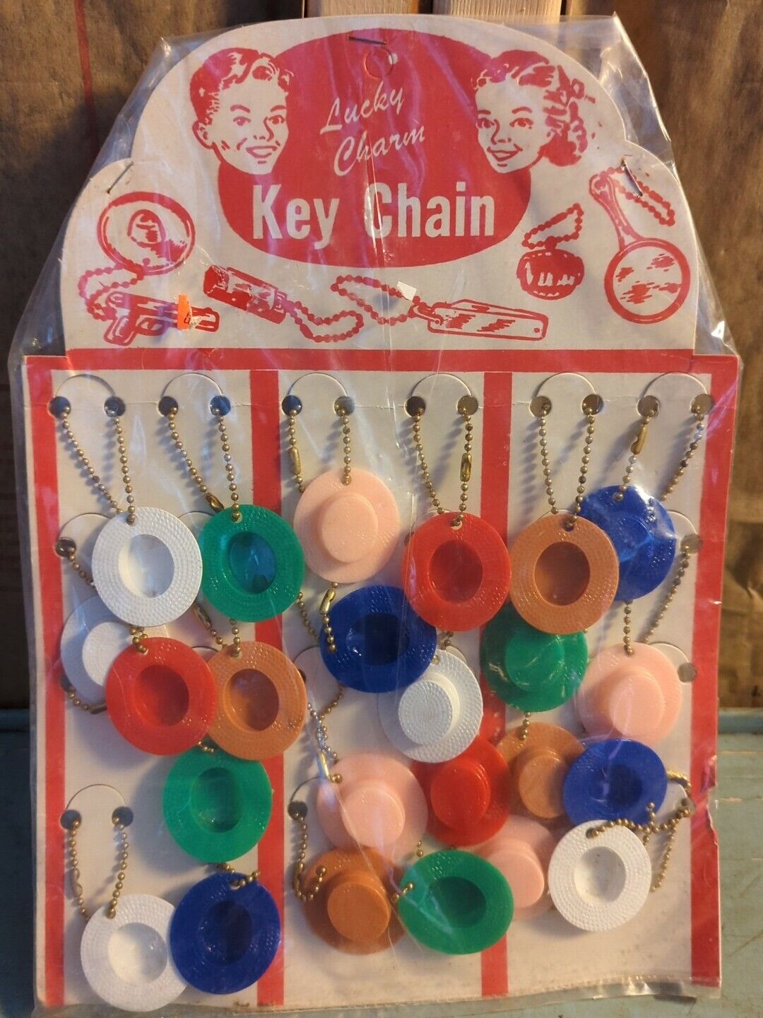 NOS 50s 60s Western Hats Vintage Lucky Charm Display Plastic 24 Keychains 