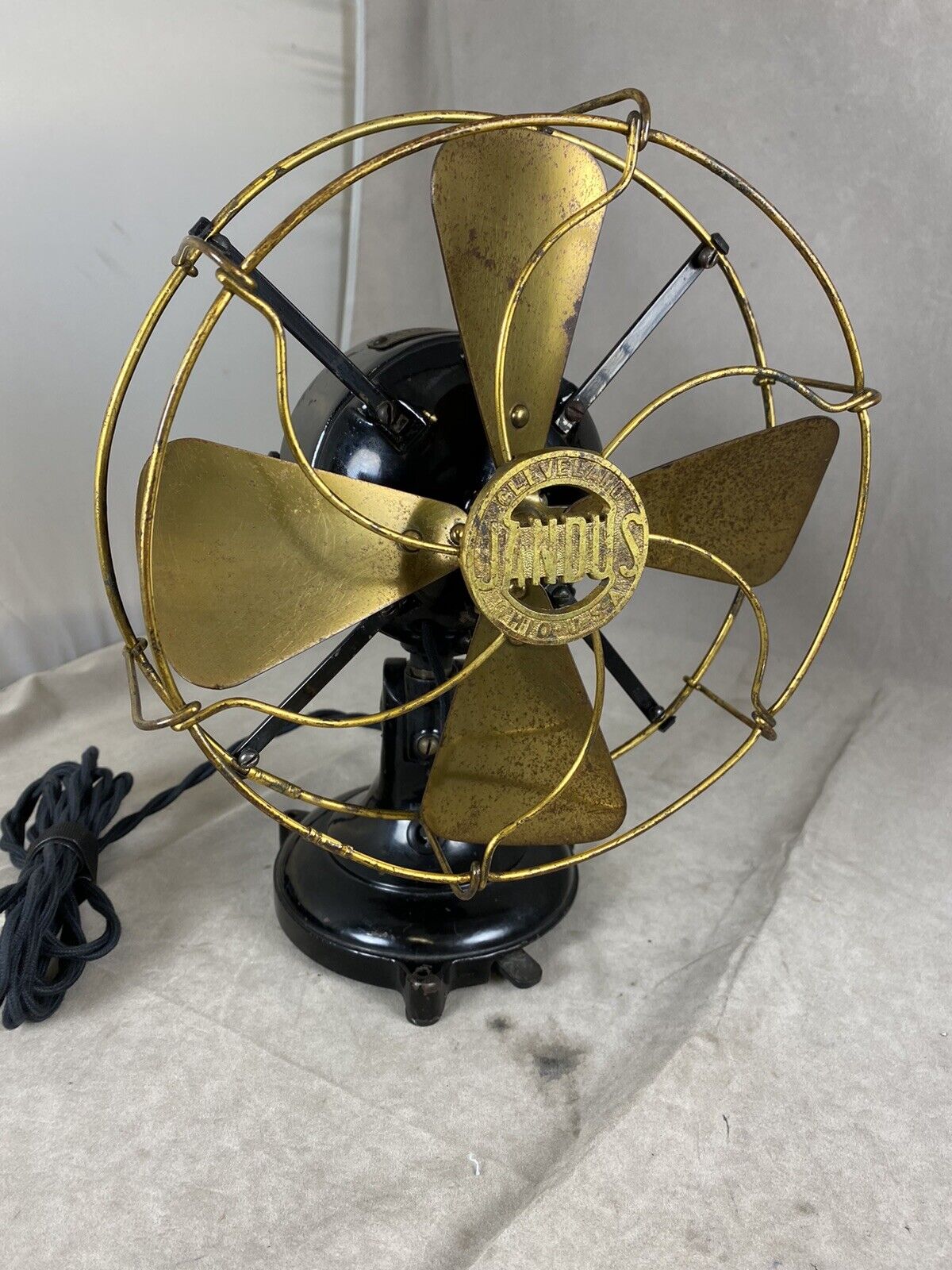 Very Rare And Hard To find 8” Jandus Mechanical Oscillator Fan