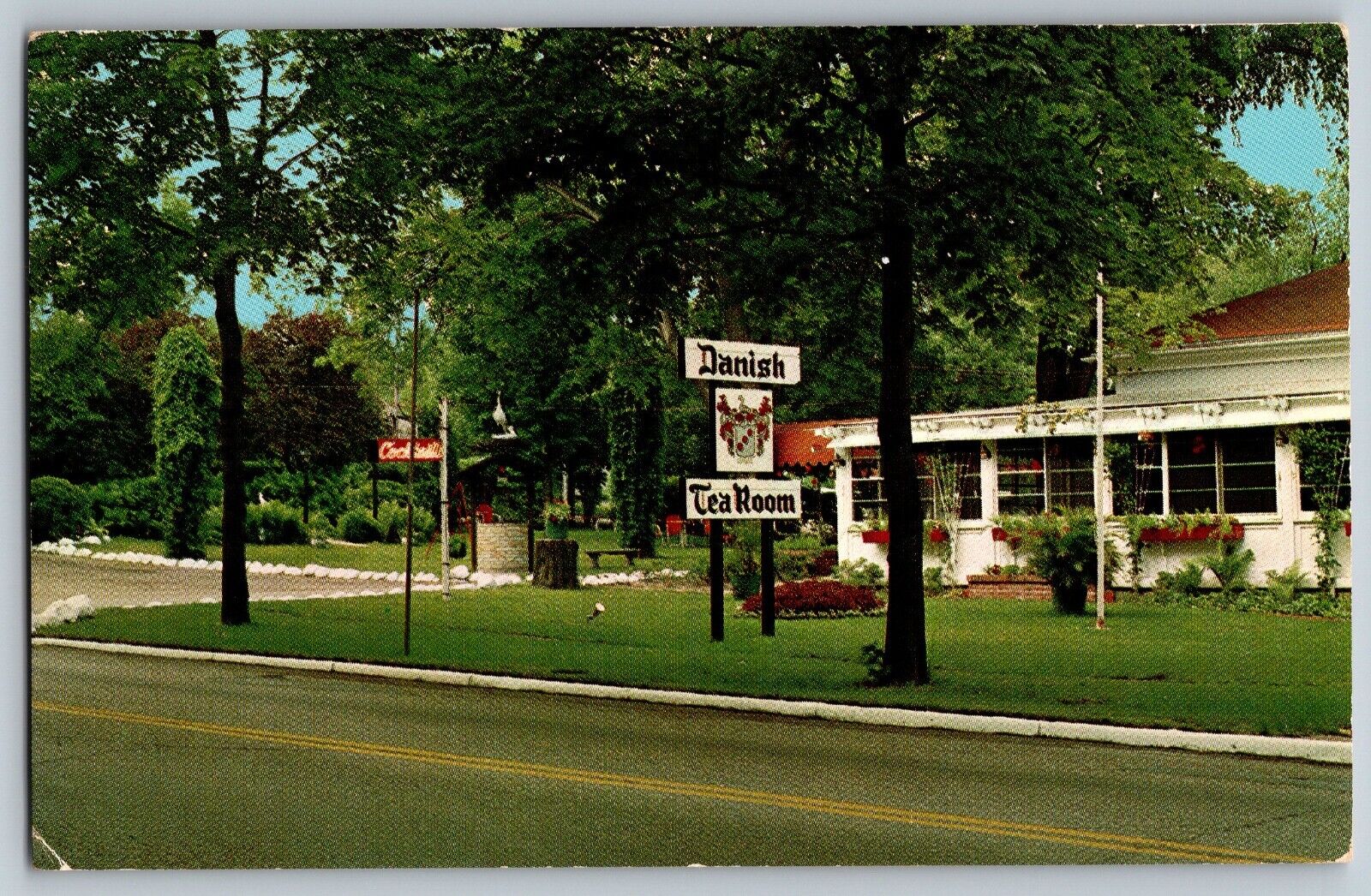 Lake Geneva, Wisconsin WI - Danish Tea Room - Vintage Postcard - Unposted