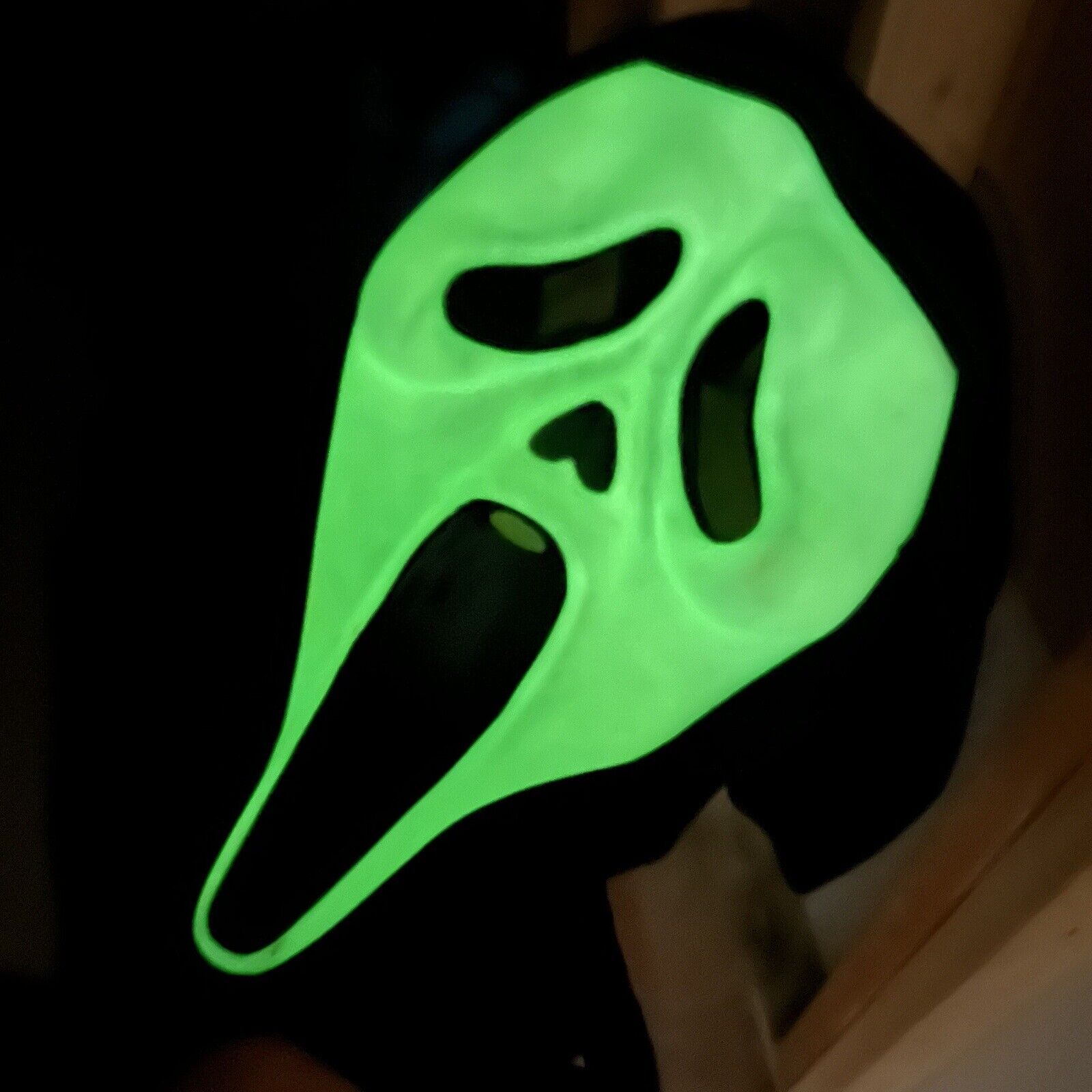 Scream Mask Easter Unlimited (T) Glow in the Dark Adult with Hood 9206S Read**