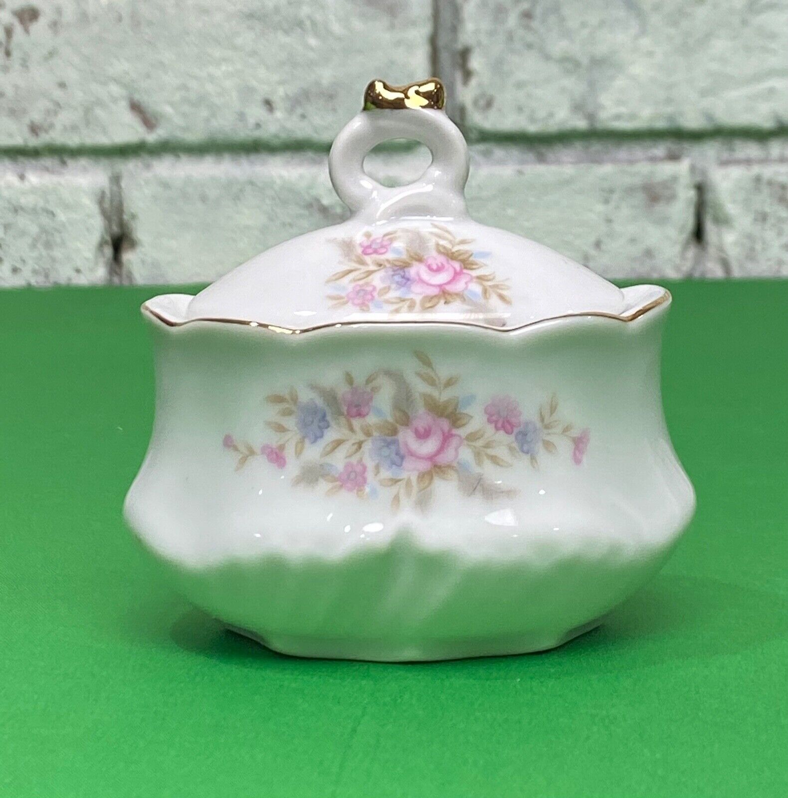Vintage Lefton China Hand Painted Porcelain Vanity Trinket Dish / Ring Holder