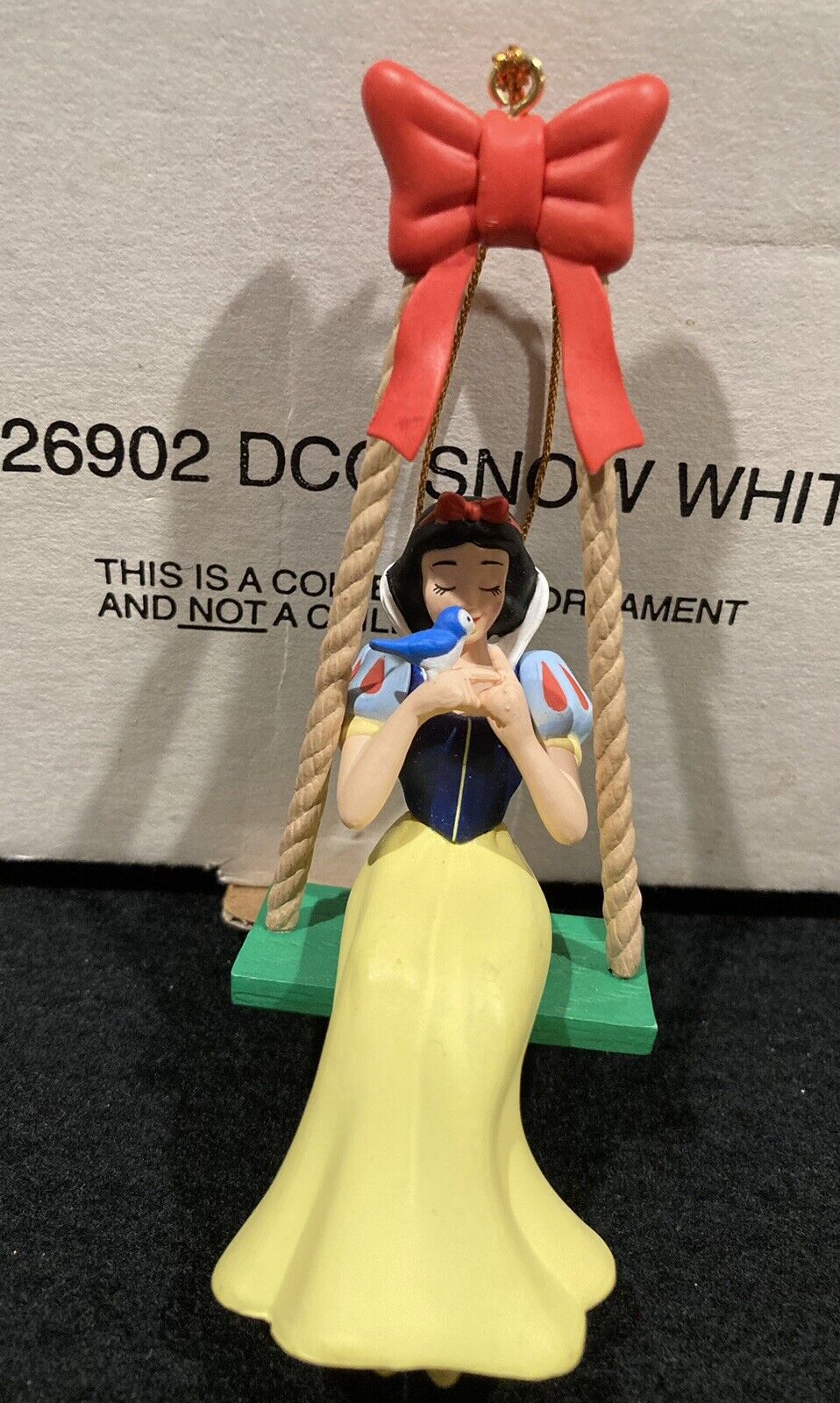 026902 DCO Snow White Disney Christmas Ornament Grolier NIB