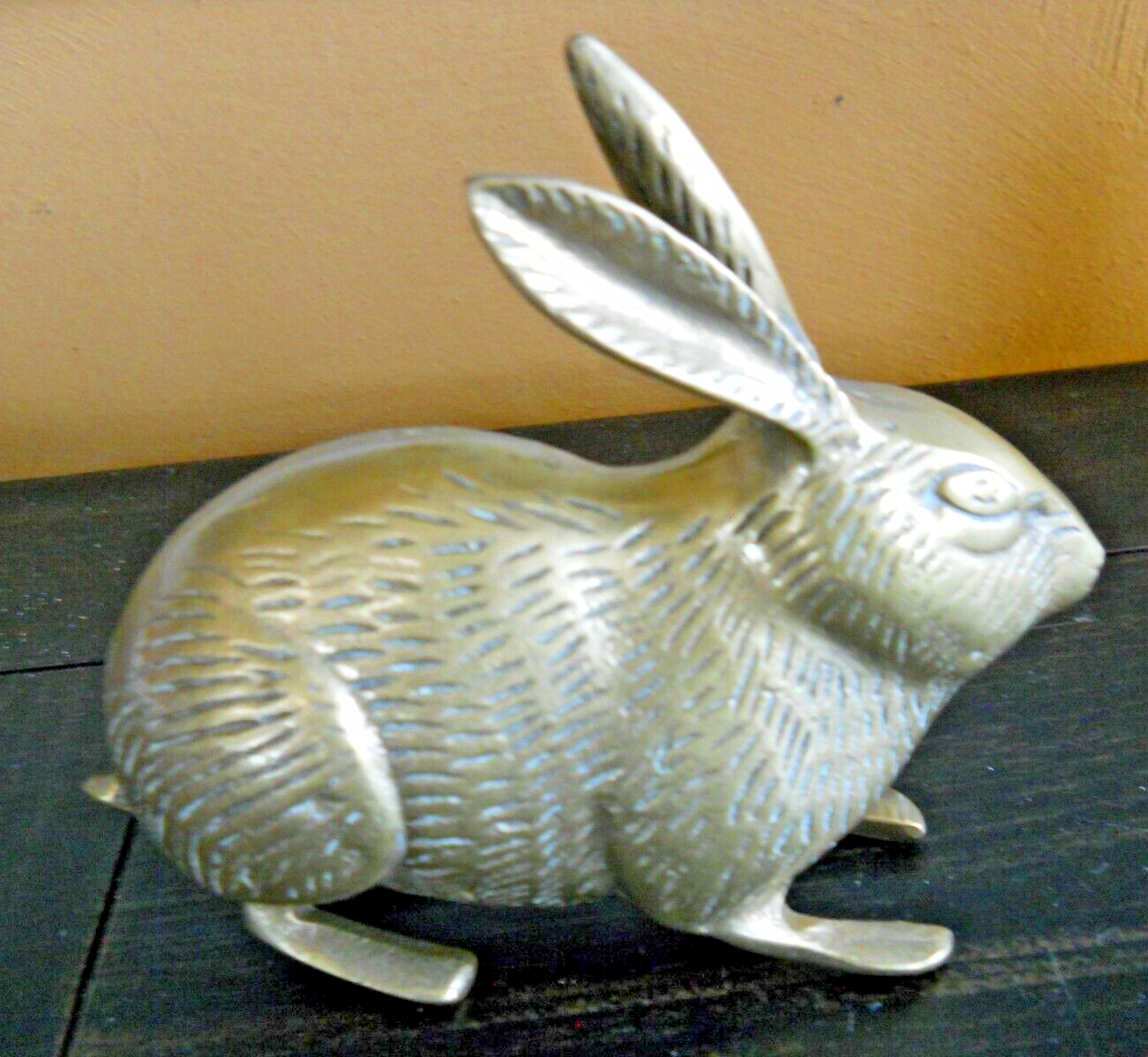 ADORABLE VTG. 1960\'s MCM Heavy Solid Brass Etched Bunny Rabbit \