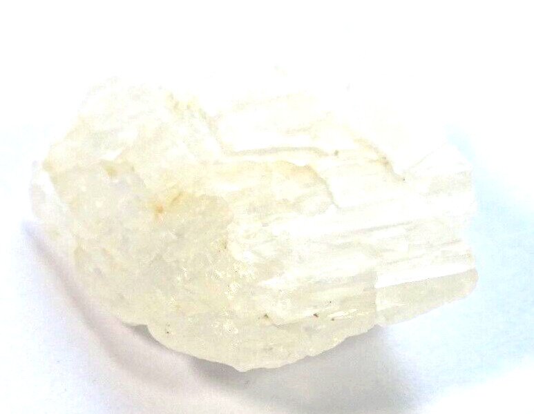 NATURAL WHITE PETALITE PIECE -  2.1 x 2.0 x 1.0  cms 6.18 gms - heart chakra #C