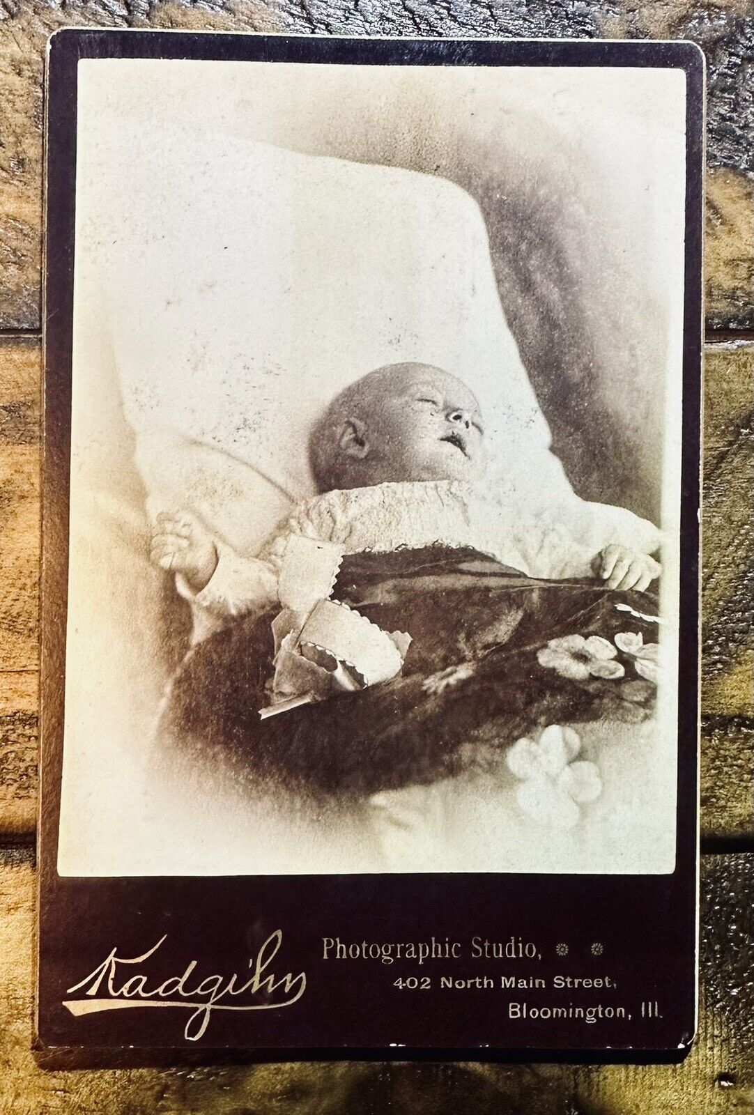 Post Mortem Baby 1880s Cabinet Card Photo Illinois Photographer