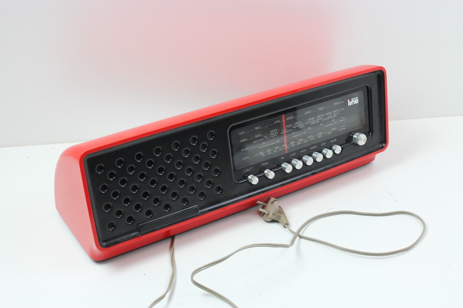 Vintage 2001 Loewe Opta R11 Line Space Age Radio Radio