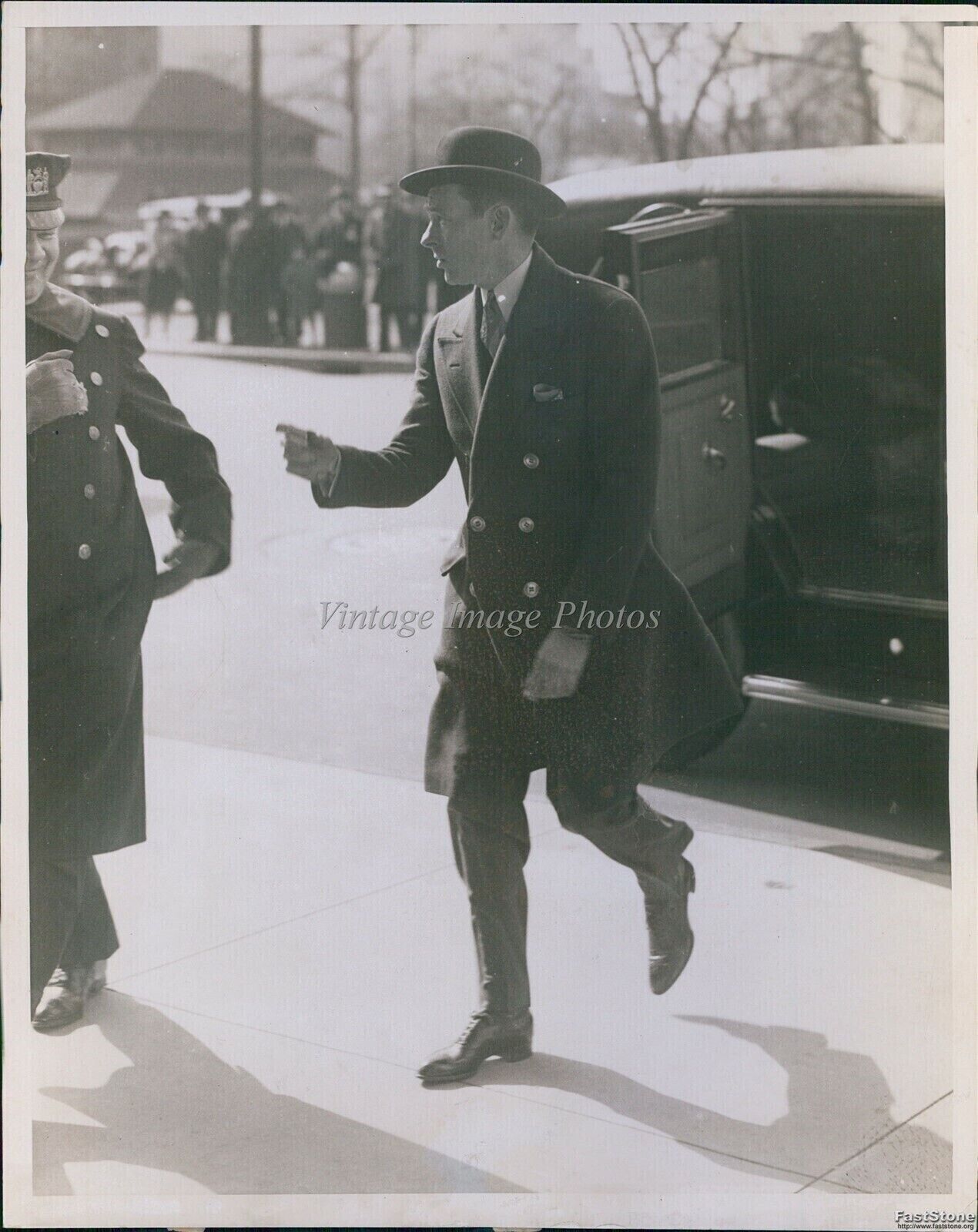 1930 Mayor Walker Arrives For A L Erlanger Funeral At Temple Society Photo 8X10