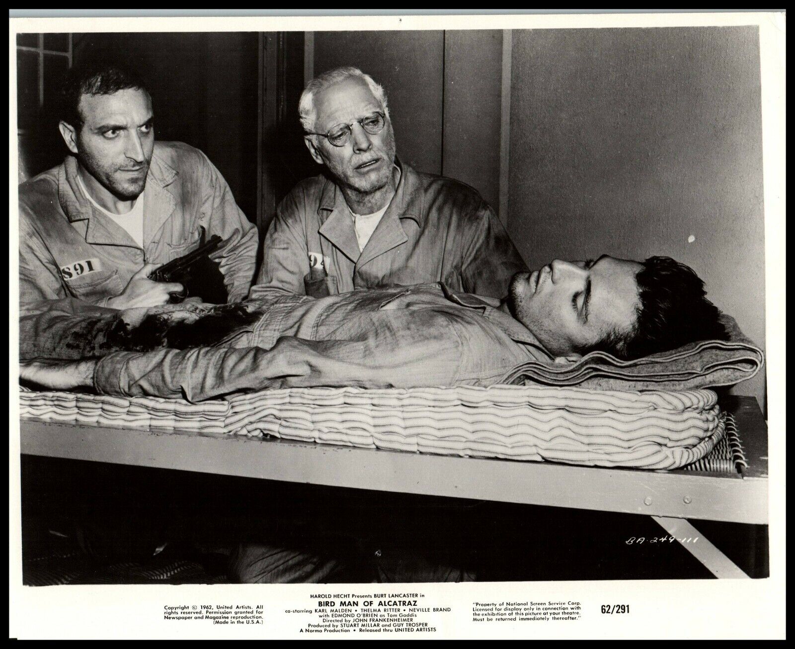 Burt Lancaster + Len Lesser in Birdman of Alcatraz (1962) ORIGINAL PHOTO M 91