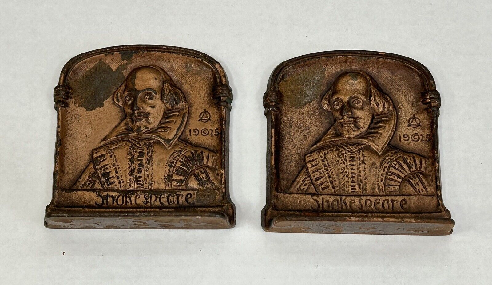 Vintage Pair Set of 2 Cast Iron Bronze Plated Bookends 1925 William Shakespeare