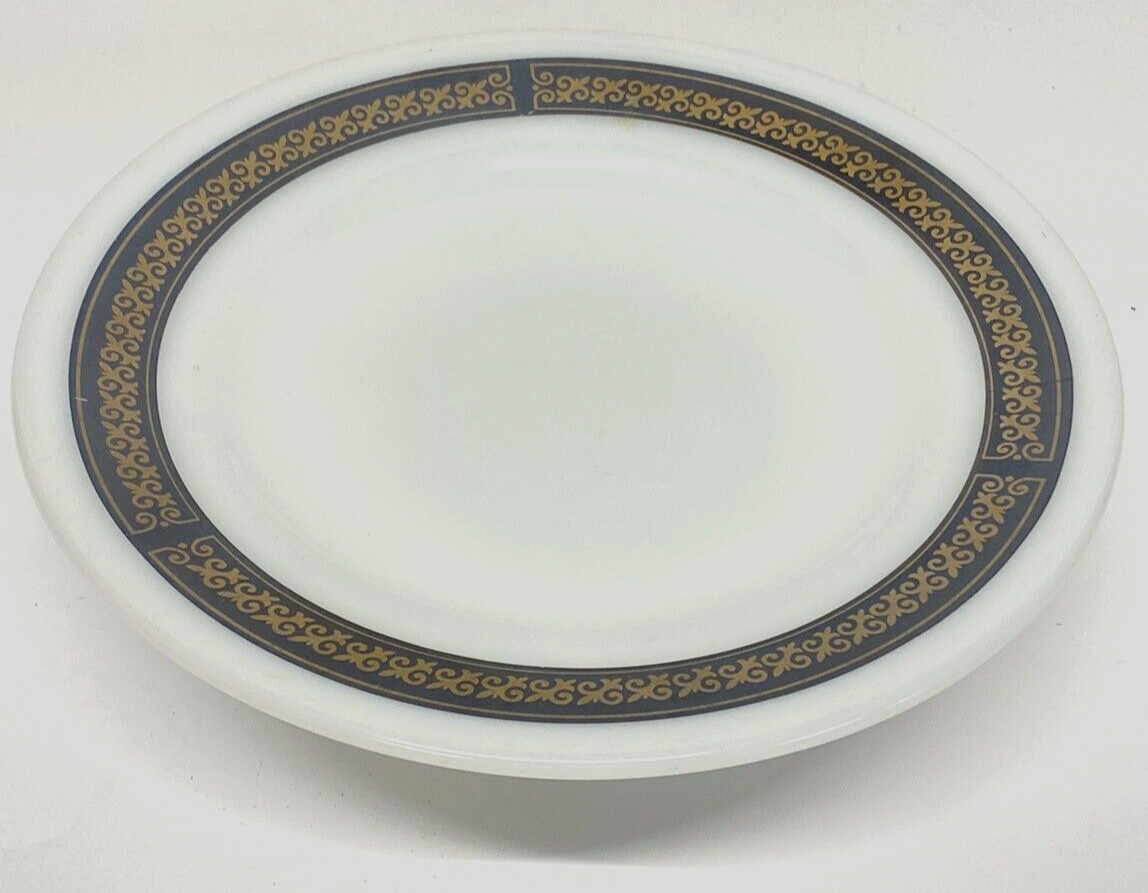 Vintage Pyrex Ebony Dinner Plates Fleur de Lis Black Gold 9\