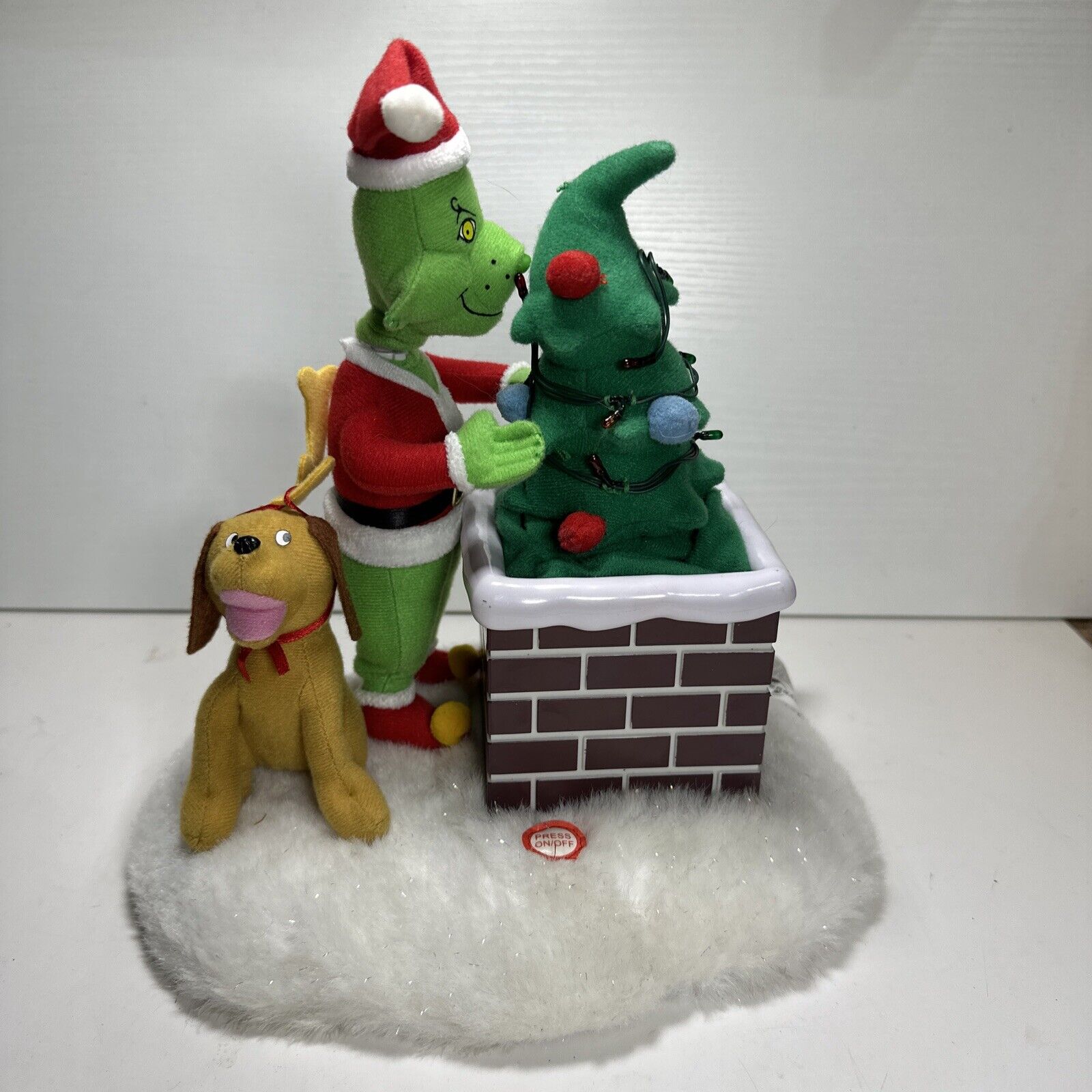 The Grinch and Max Chimney ~ 2000 Gemmy Animated & Sings ~Sound & Movement