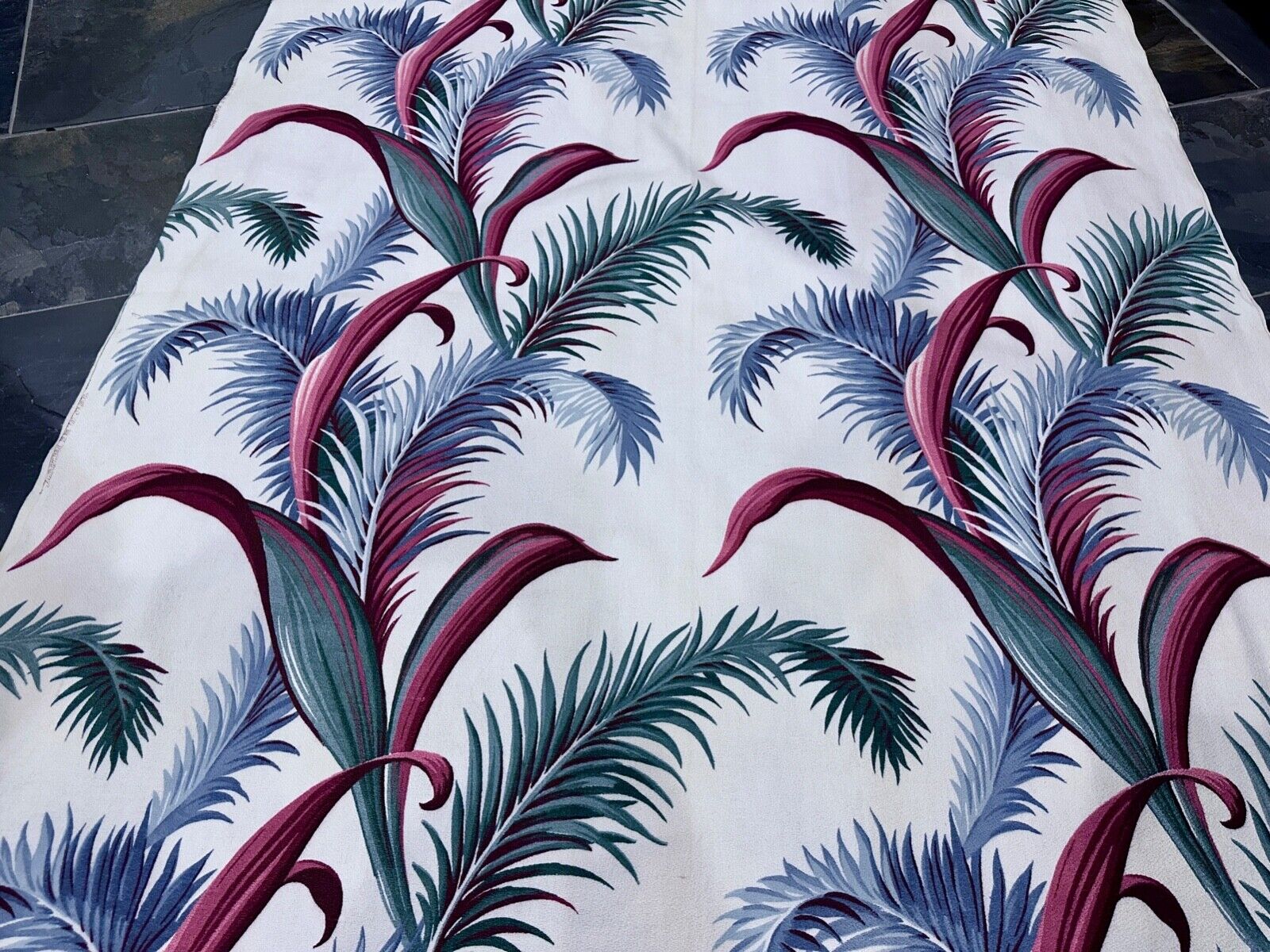 1940's NUBBY Tropical Leafy Post WWII Hawaiiana WHITE Barkcloth Vintage Fabric