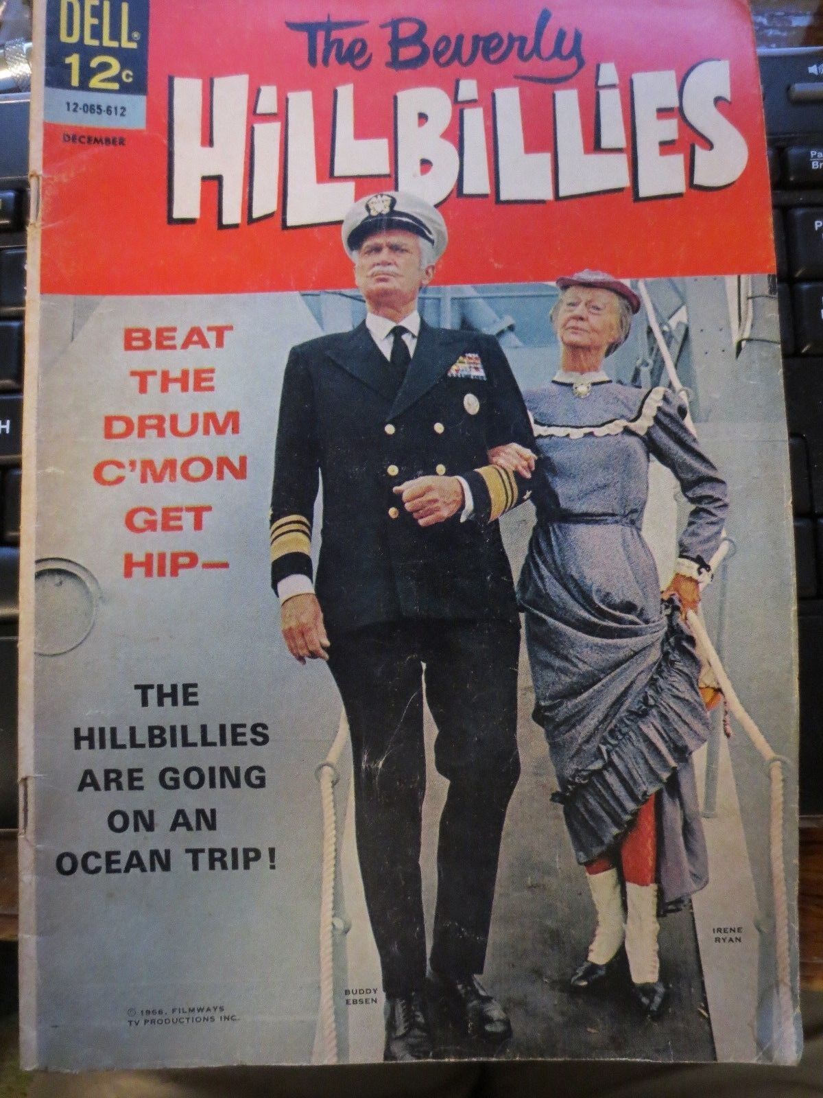 1966 THE BEVERLY HILLBILLIES COMIC BOOK BY DELL # 15