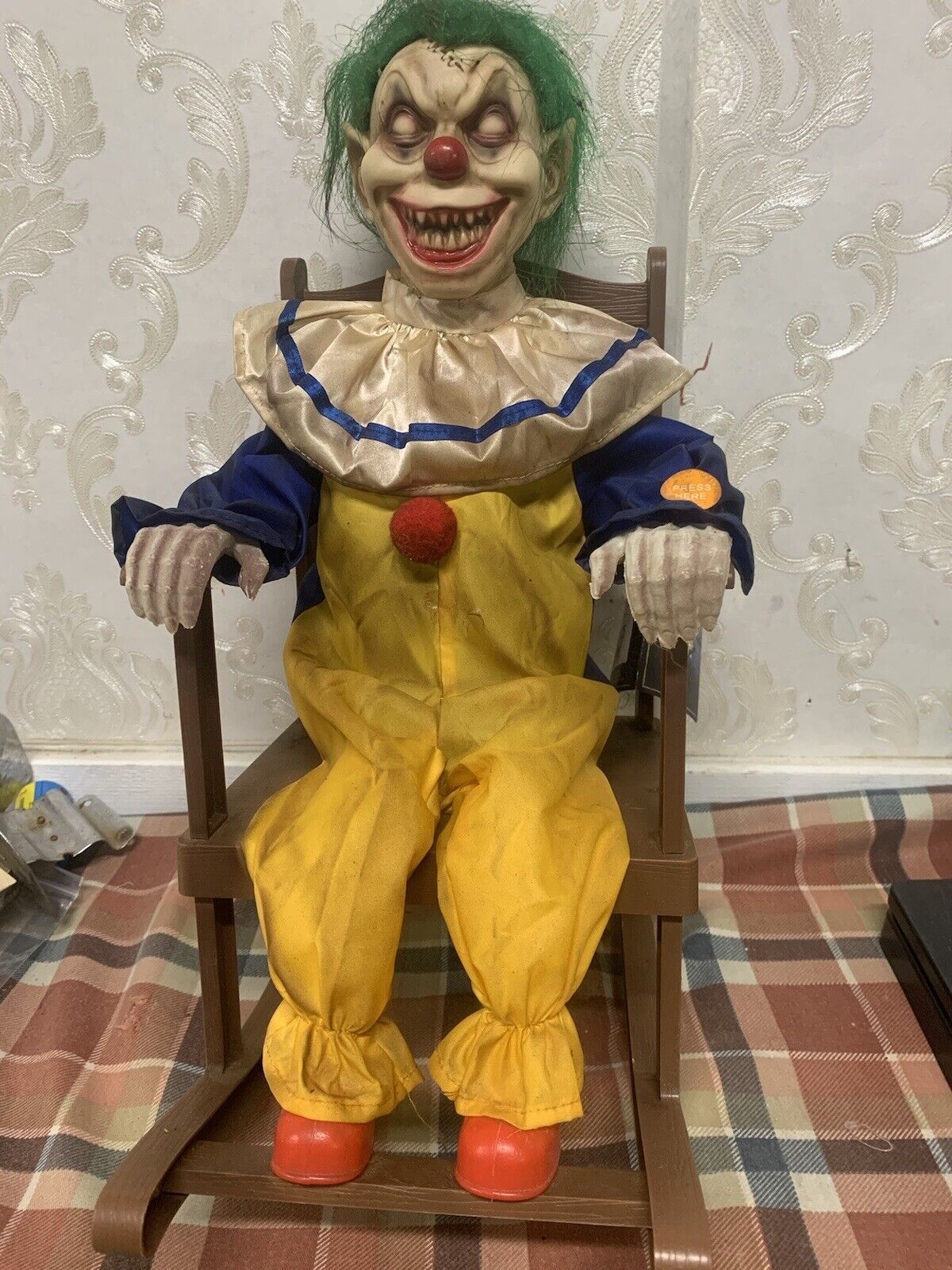 Halloween  Scary Talking Clown Animated Rocking Chair Prop