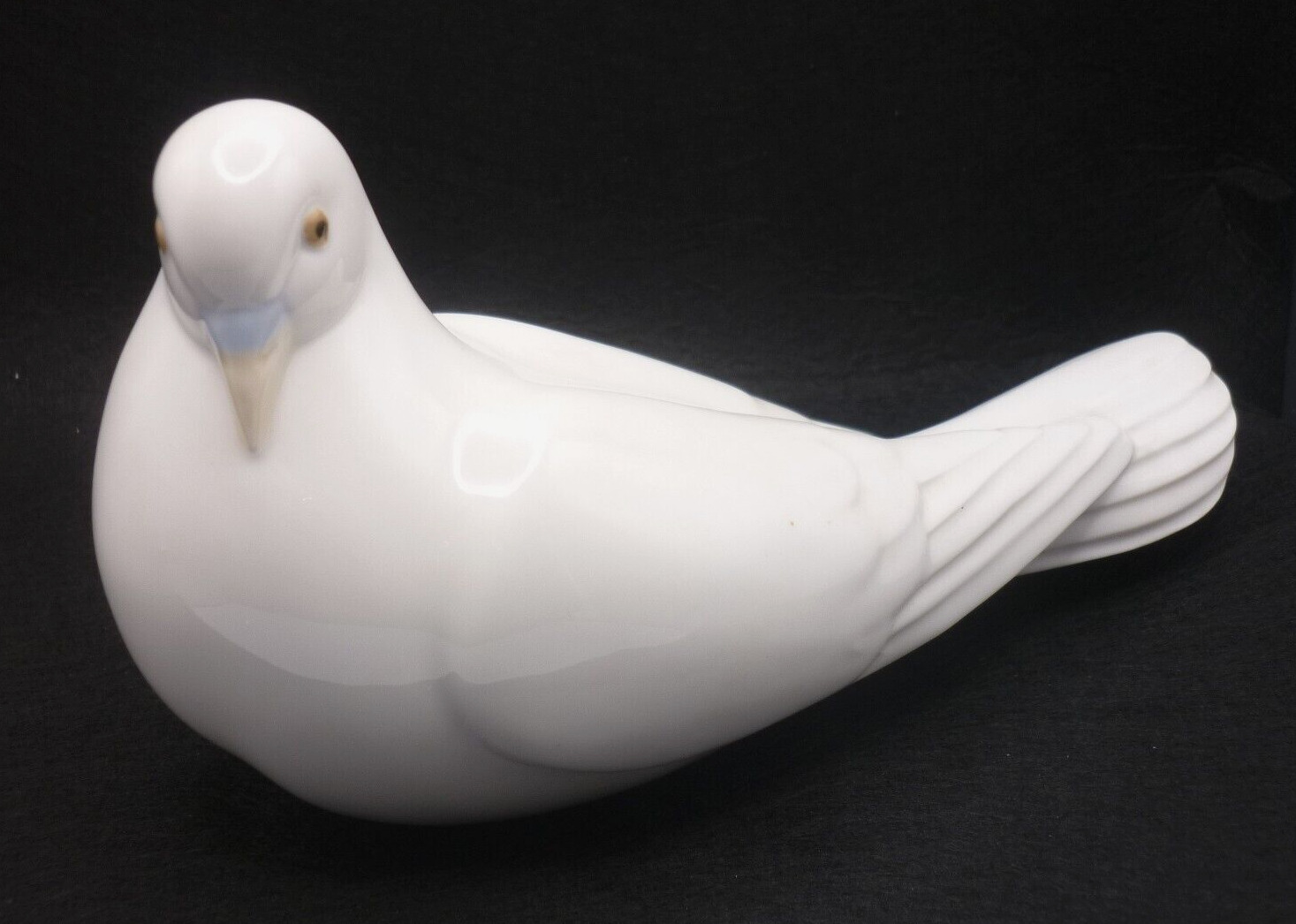 Lladro White Porcelain Peace Dove NAO by Daisa Spain - Vintage 1983 Handmade