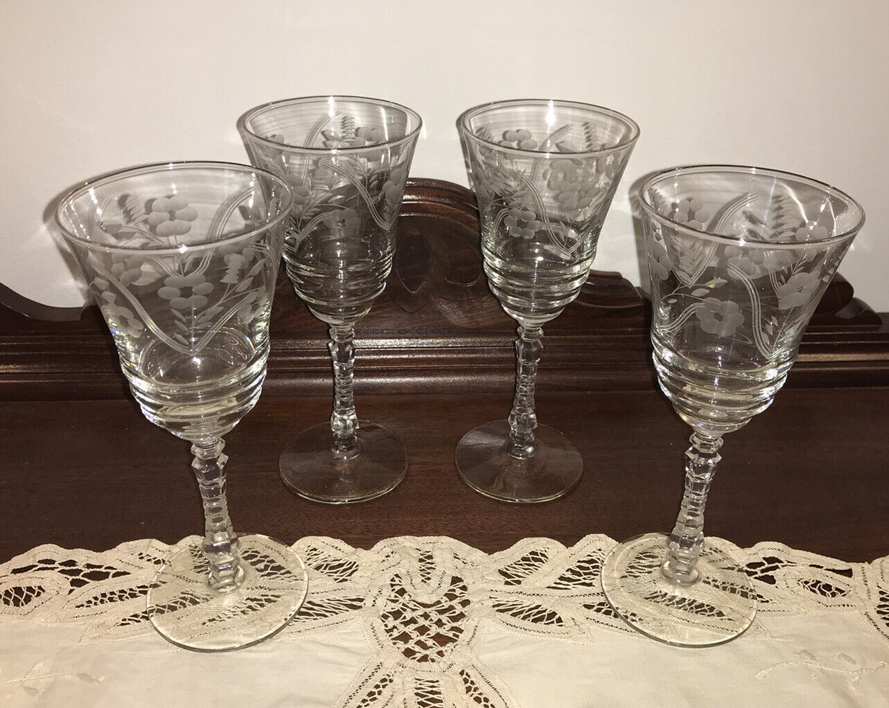 LIBBEY ROCK SHARPE VTG  MID CENTURY WINE GLASS LOT OF 4 ETCHED FLORAL 7-3/4” EUC