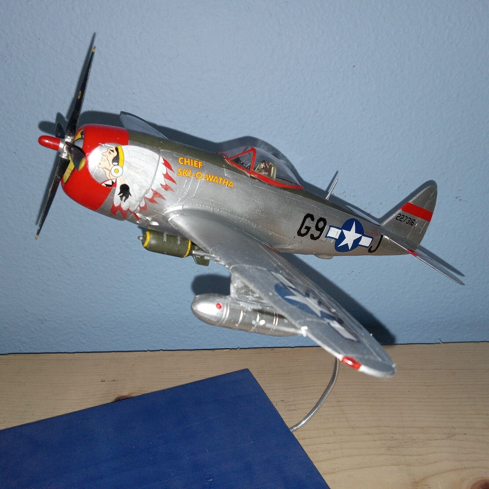 WW2 USAAF Republic P-47d Thunderbolt Built Scale Model ' Ski - O - Watha '