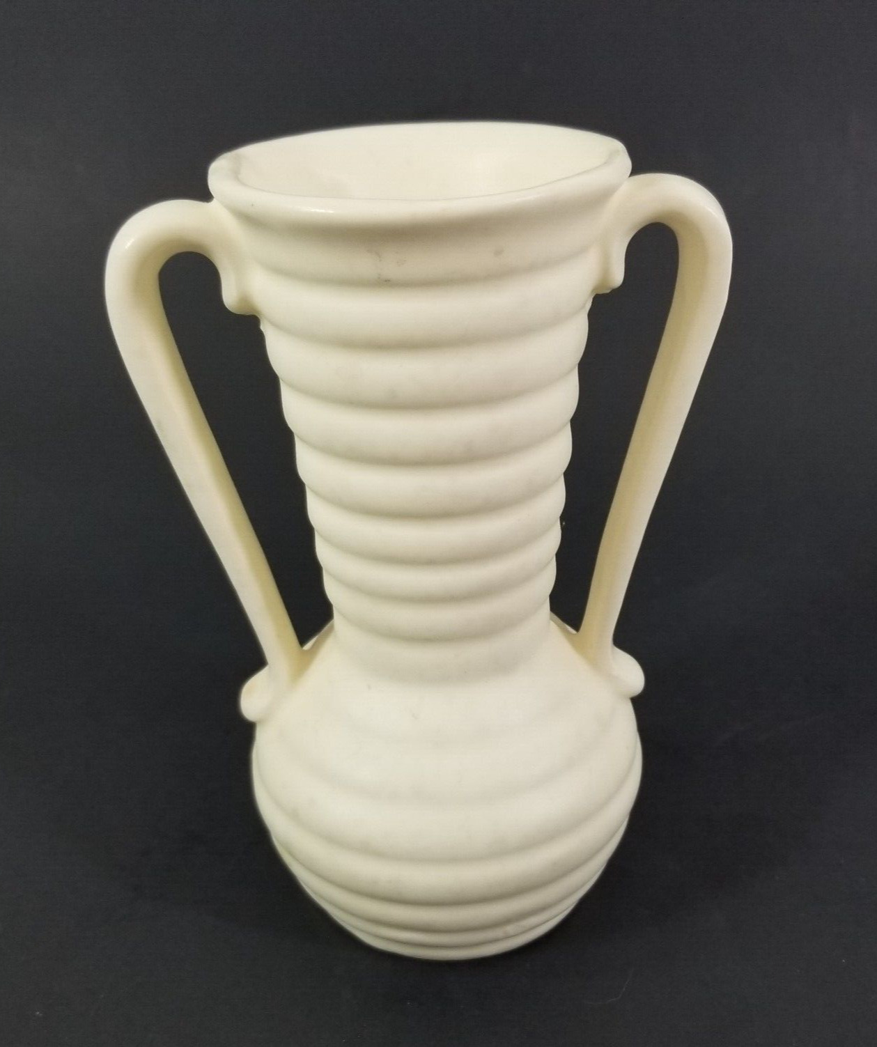 Vintage Shawnee USA Ribbed Beehive Two Handled Vase WHITE GLAZE