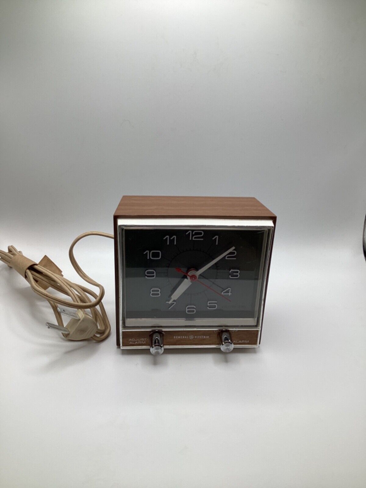Mid Century General Electric Alarm Clock Model 7345-9  Analog Works Beautifully