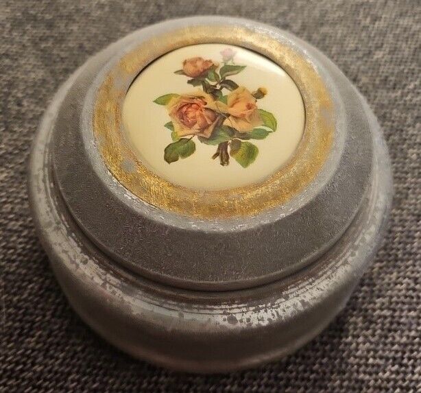Vintage Antique Powder Puff Wind-up Music Box Plays When Irish Eyes Are Smiling