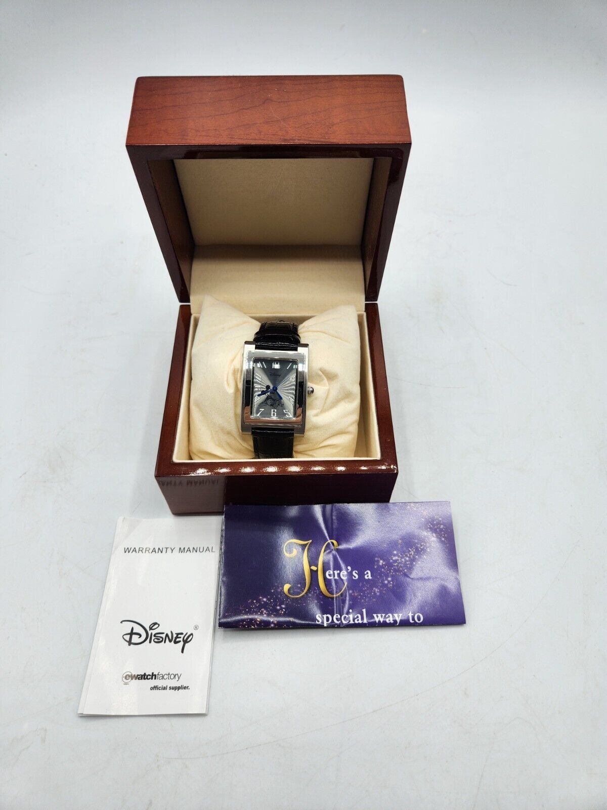 Disney Mickey Mouse 2005 Shareholders Limited Edition Watch - Wood Box
