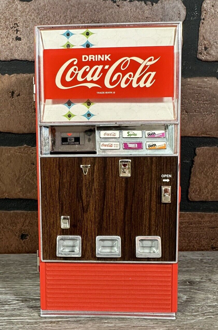 VINTAGE COKE COCA-COLA VENDING MACHINE BANK WORKS WITH LIGHTS AND MUSIC