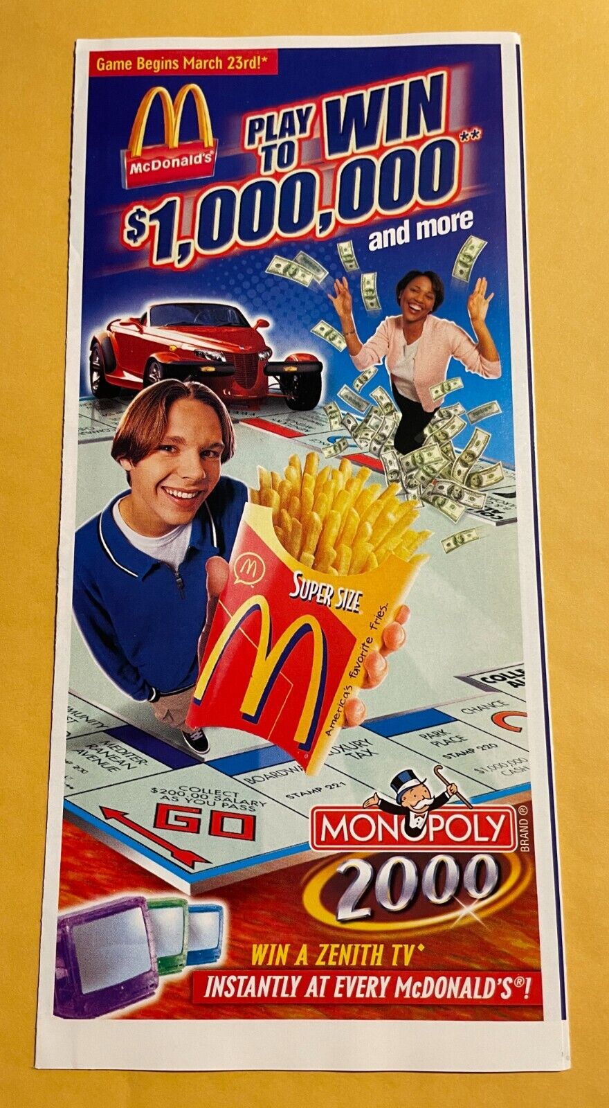 2000 McDonald\'s Monopoly Official Game Board NEW