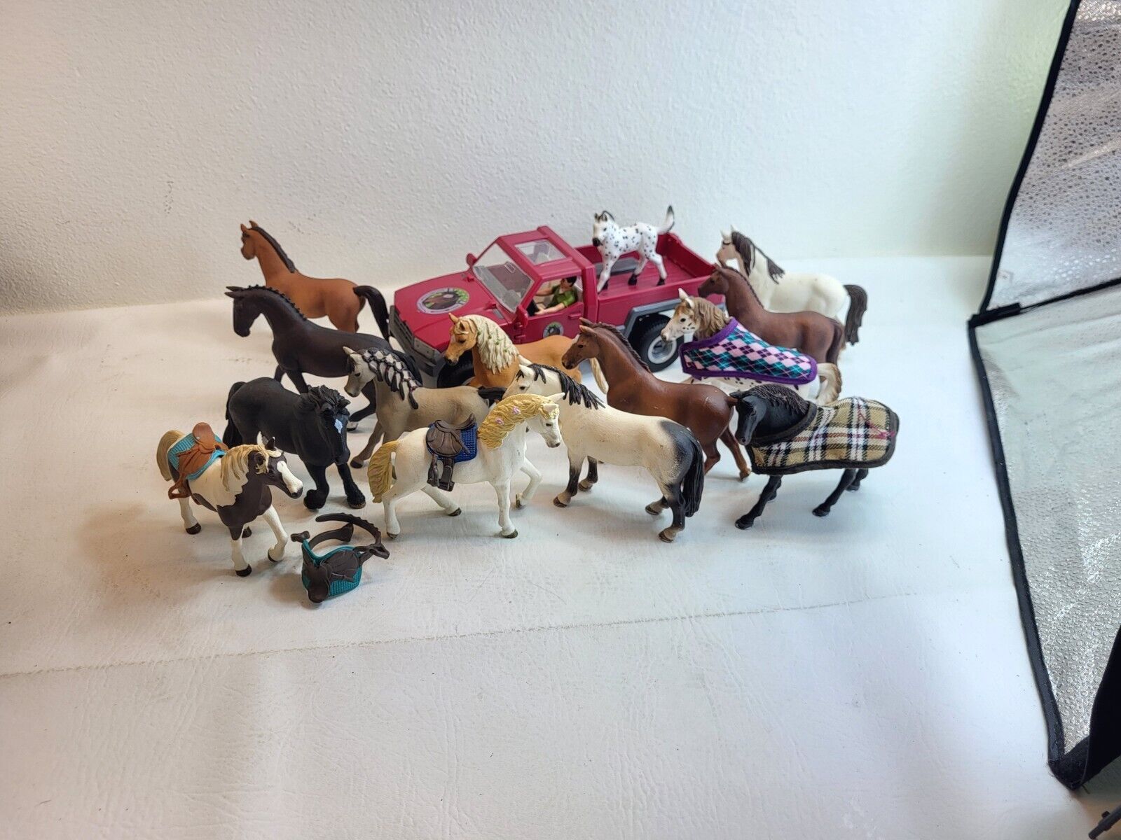 Lot of 14 Vintage Schleich Horses & Foals Figures PLUS TRUCK & MAN
