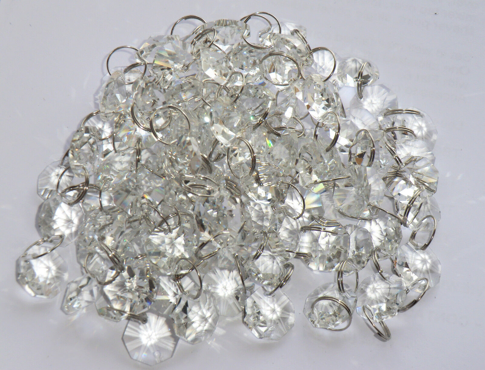 100 CHANDELIER LIGHT CRYSTALS DROPLETS GLASS BEAD WEDDING DROPS 14MM PRISM PARTS