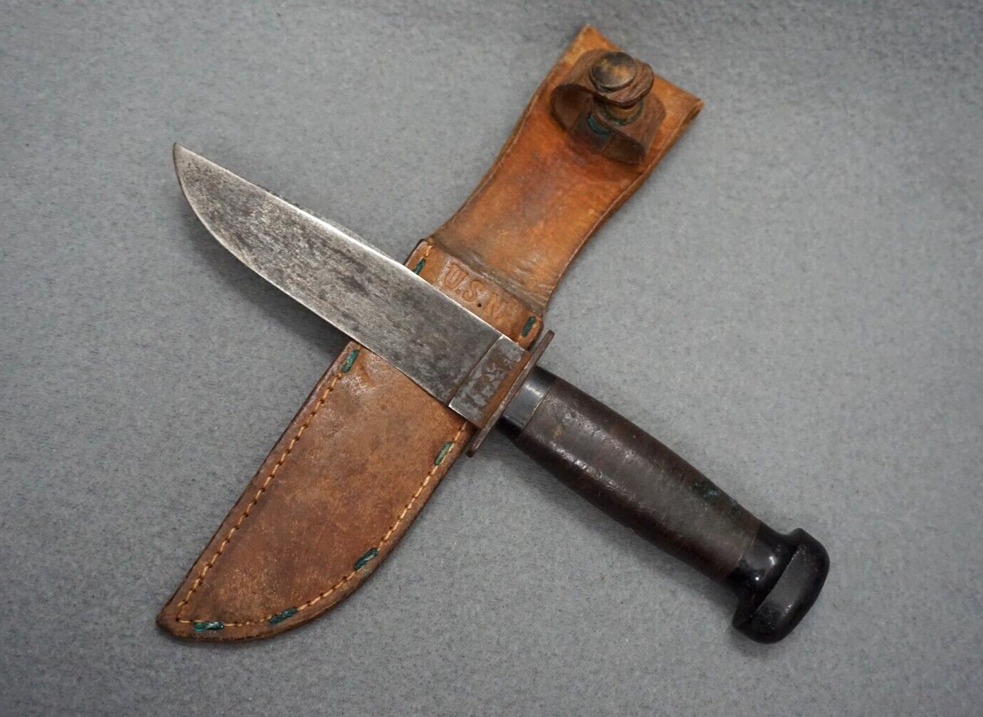 + WWII H. BOKER & CO. USN Deck / Fighting Knife w/Original USN Leather Sheath +