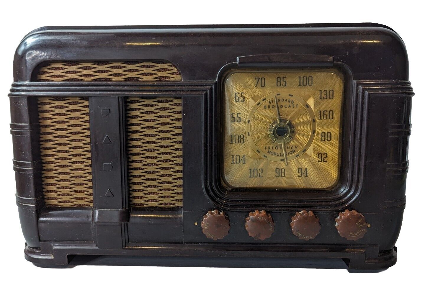 Fada Art Deco Bakelite Tube Radio 790 Rich Brown With Brass Tone Dial Works Comp