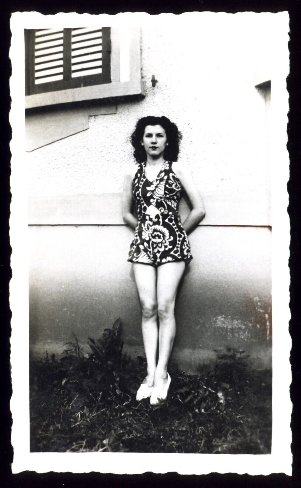 Vintage PRETTY FLAPPER Snapshot Photo 1930s BATHING SUIT POSE Free US Shipping