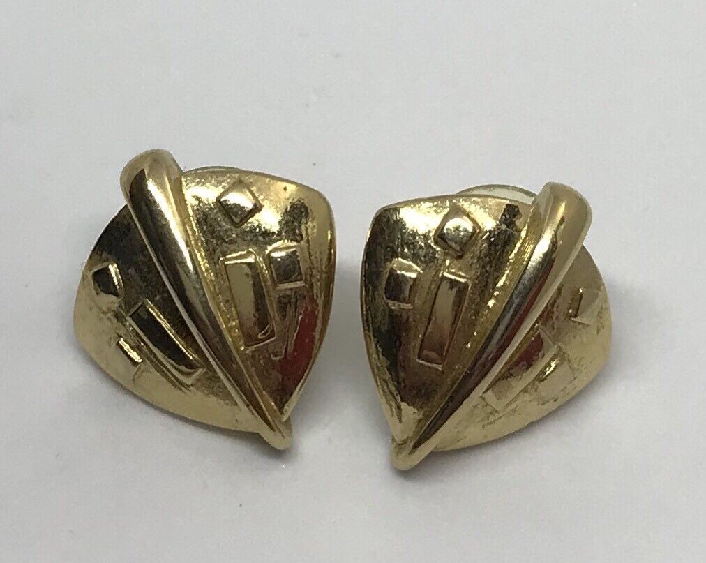 Women’s Early Trifari Shield Earrings Goldtone Pierced Back Abstract Design 3/4”