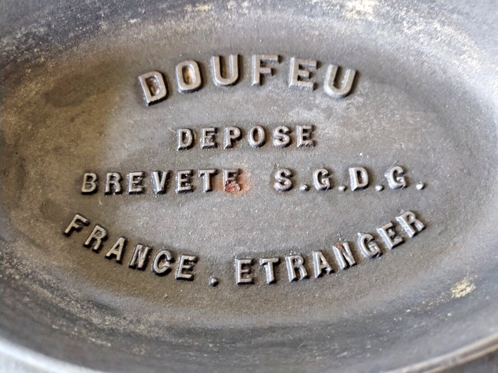 RARE ANTIQUE 1930\'s LE CREUSET DOUFEU COUSANCES 4L  Cast Iron Dutch Oven